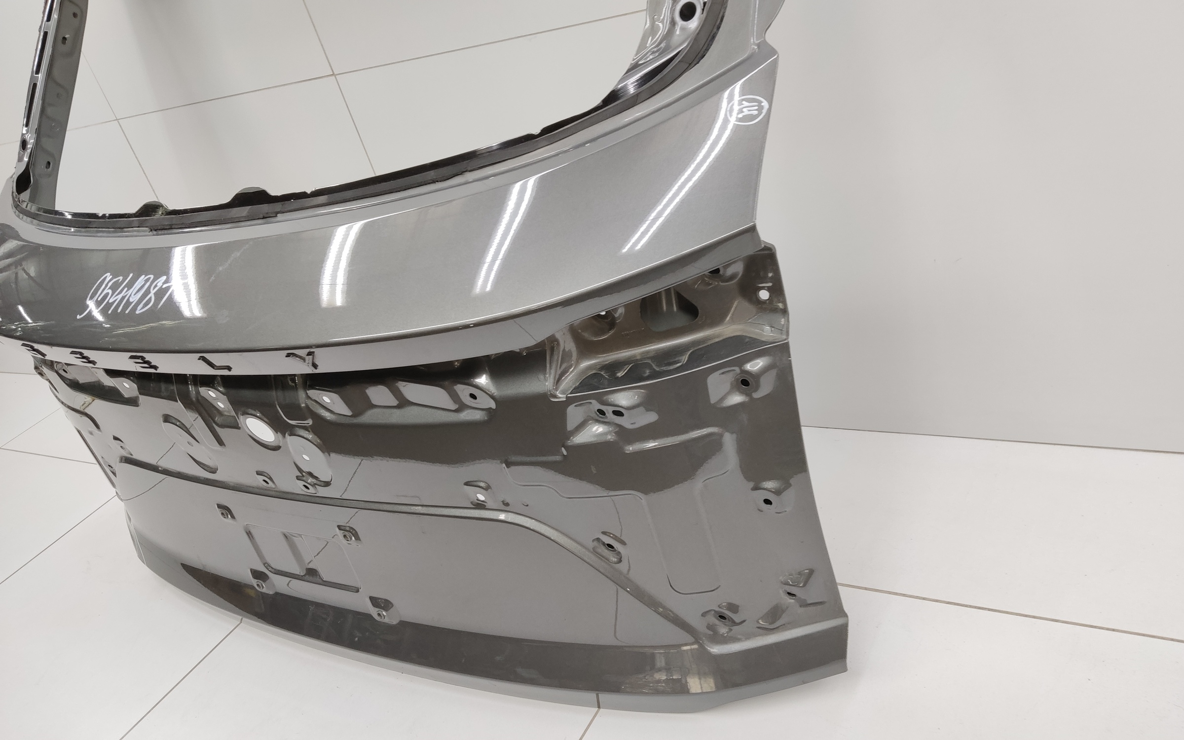 Крышка багажника Geely Coolray Restail