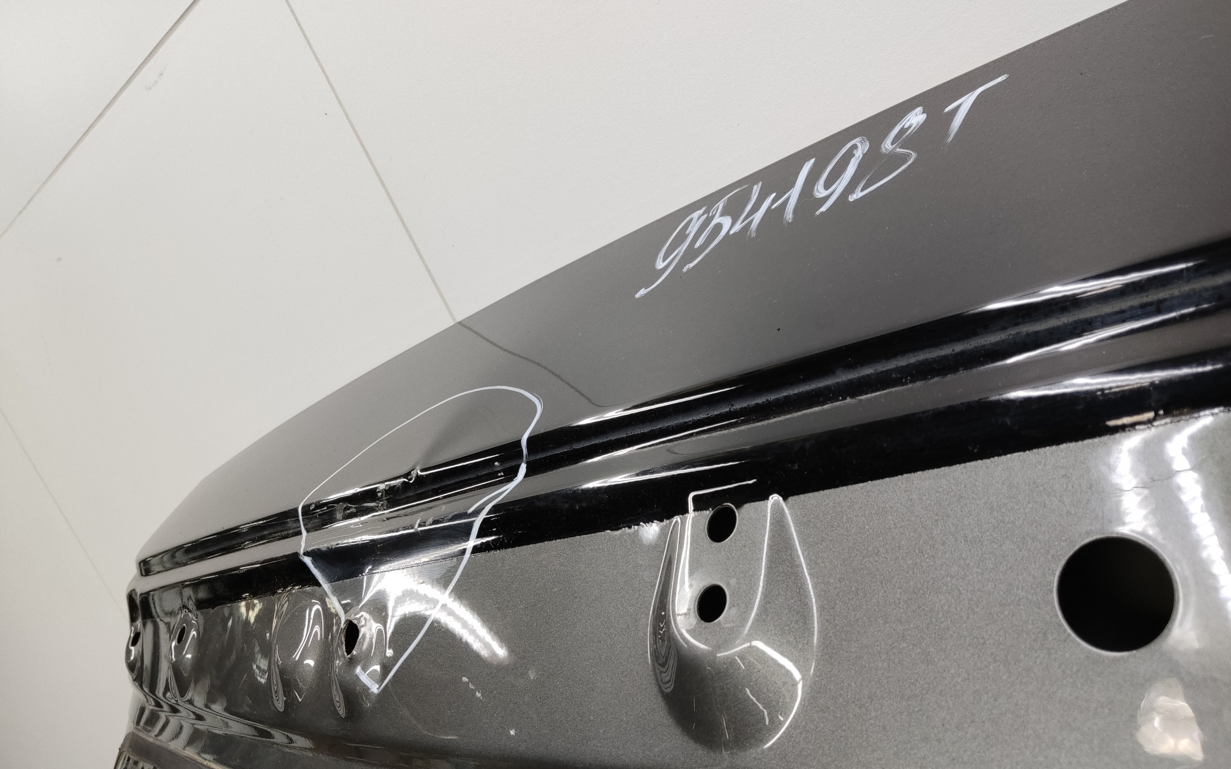 Крышка багажника Geely Coolray Restail