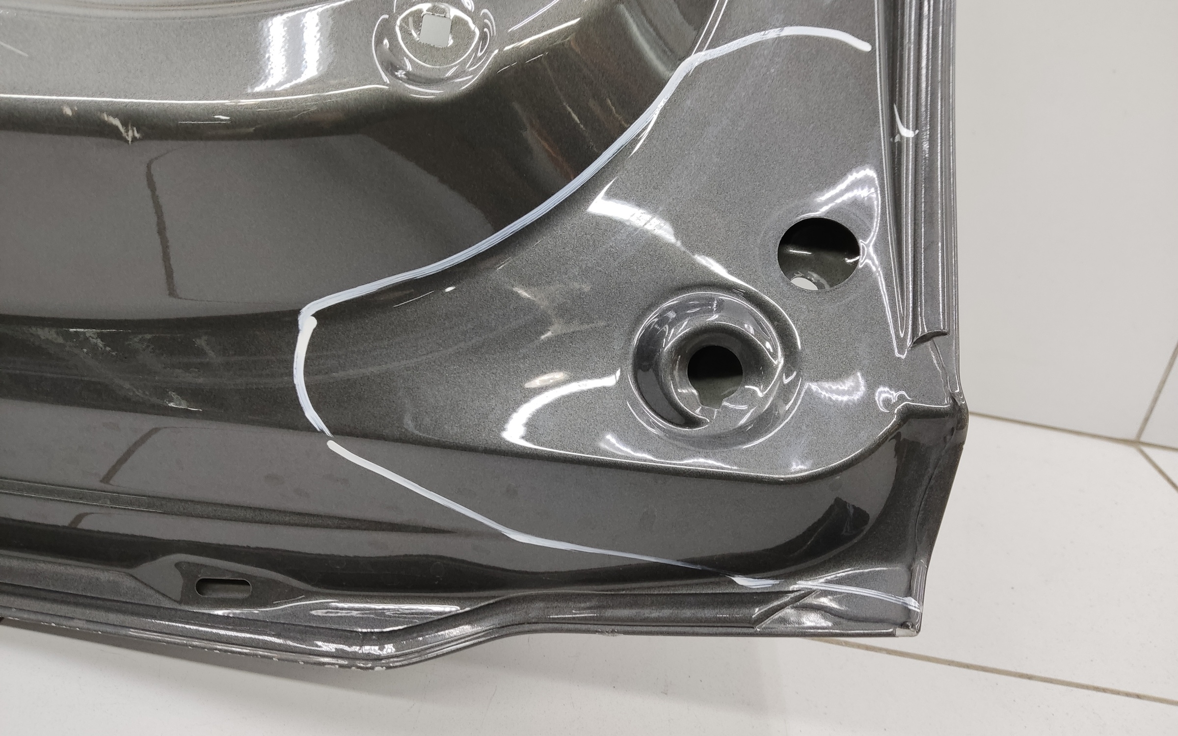 Крышка багажника Geely Coolray Restail