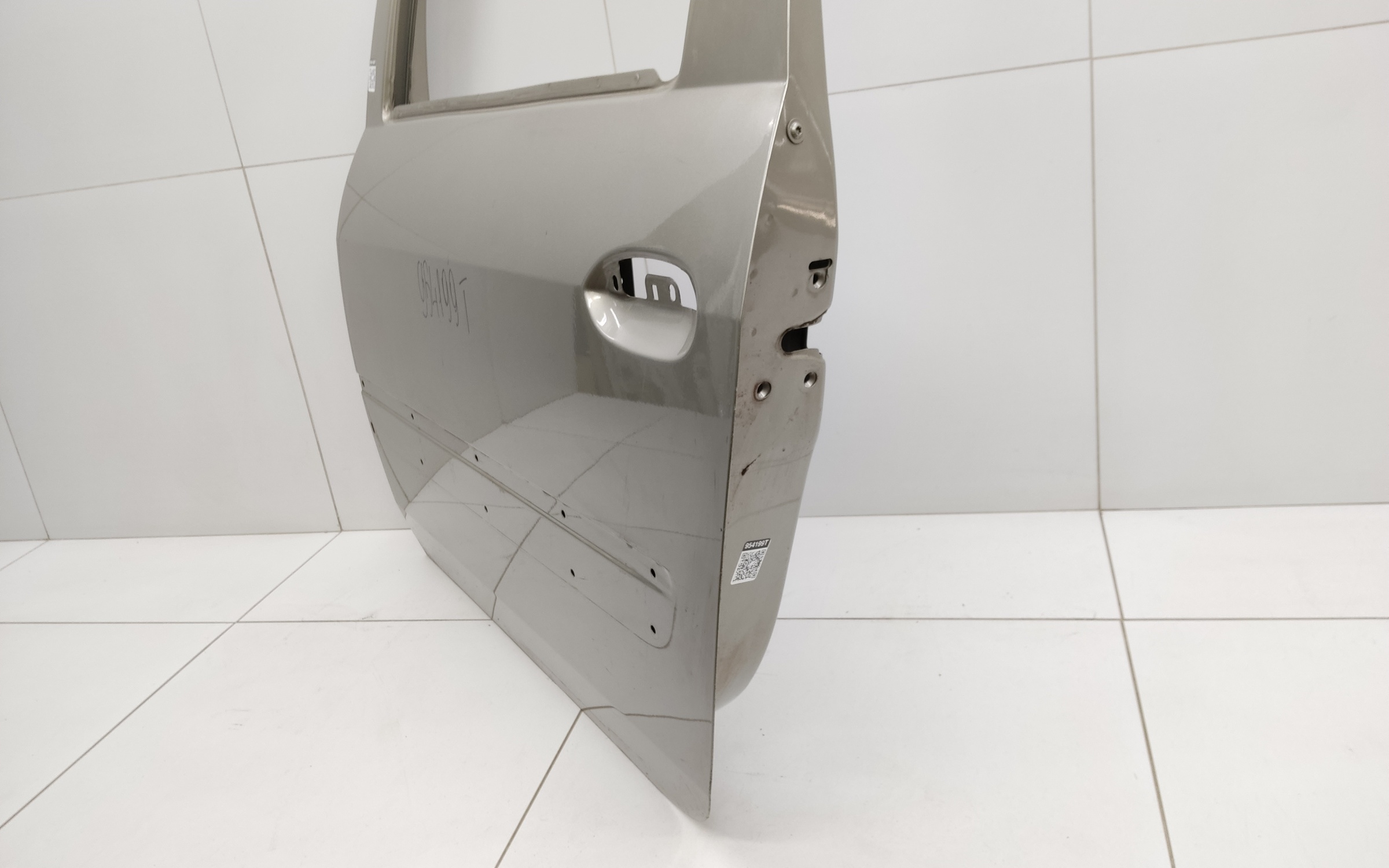 Дверь задняя левая Lada Largus под стекло и накладку