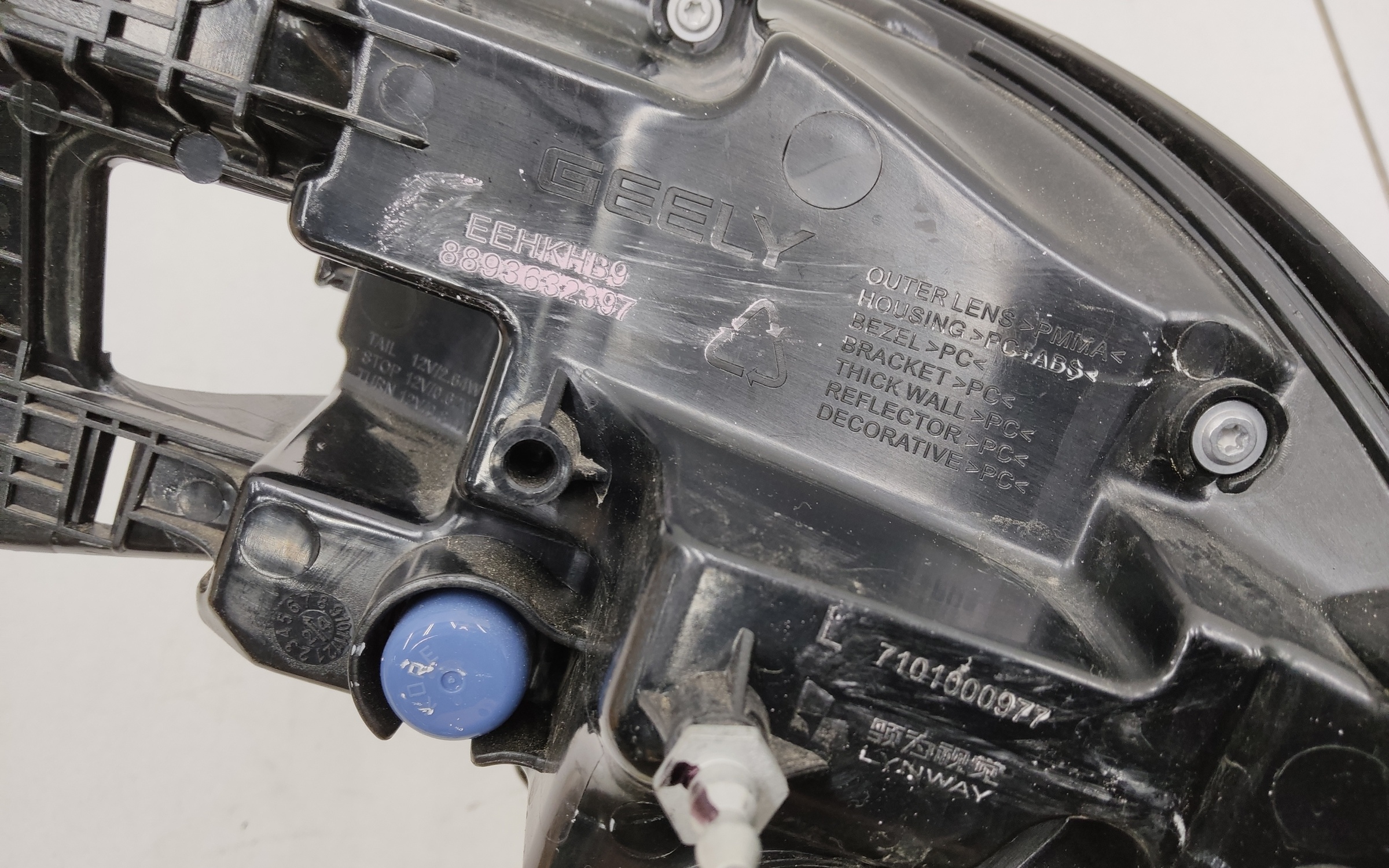 Фонарь задний левый наружный Geely Okavango Restail LED