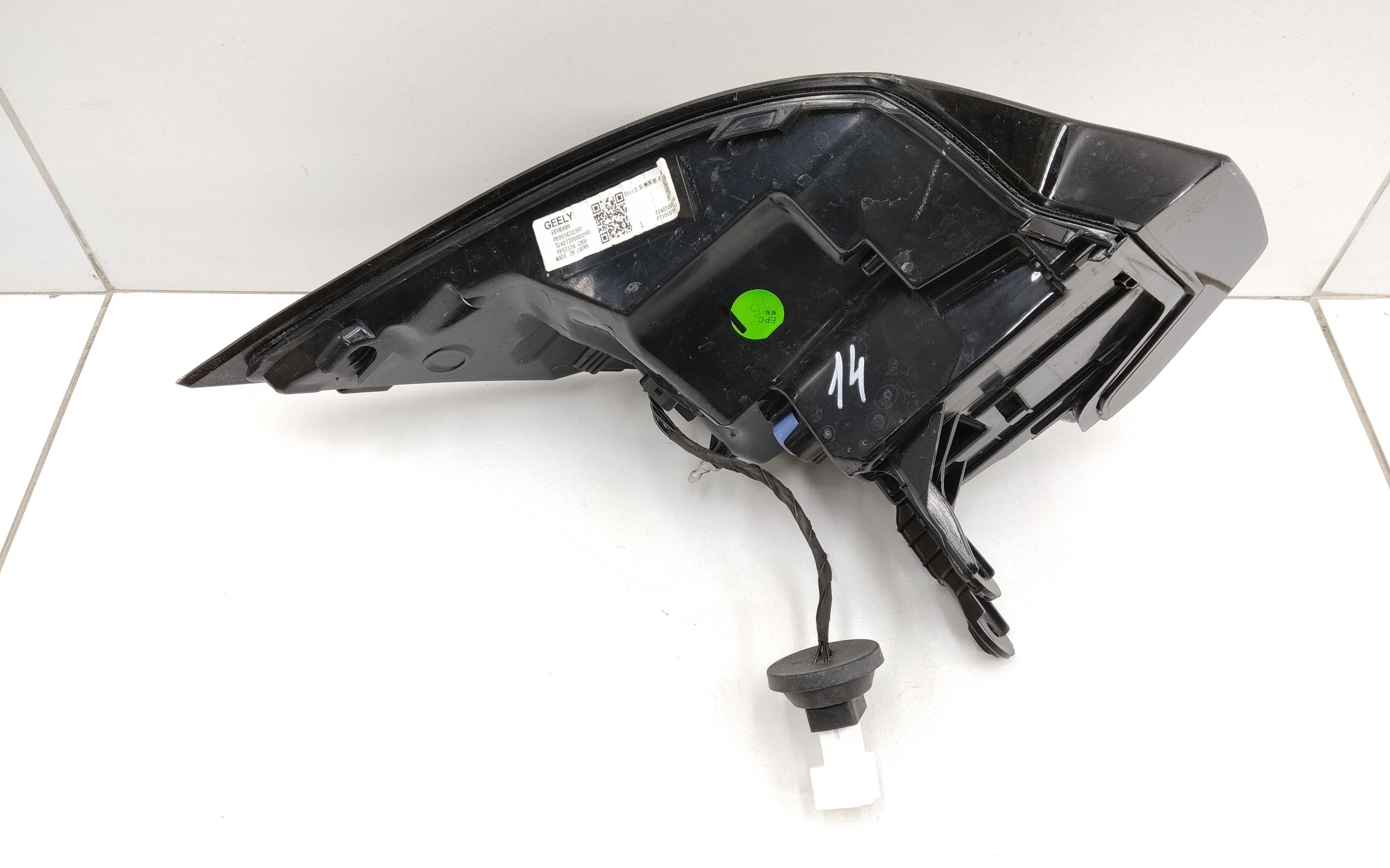 Фонарь задний левый наружный Geely Okavango Restail LED