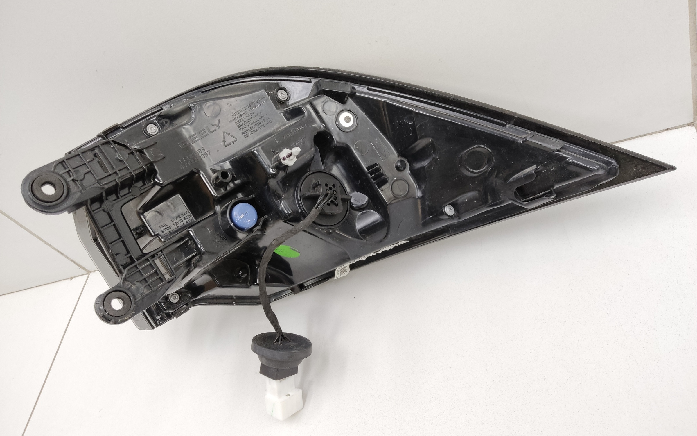 Фонарь задний левый наружный Geely Okavango Restail LED