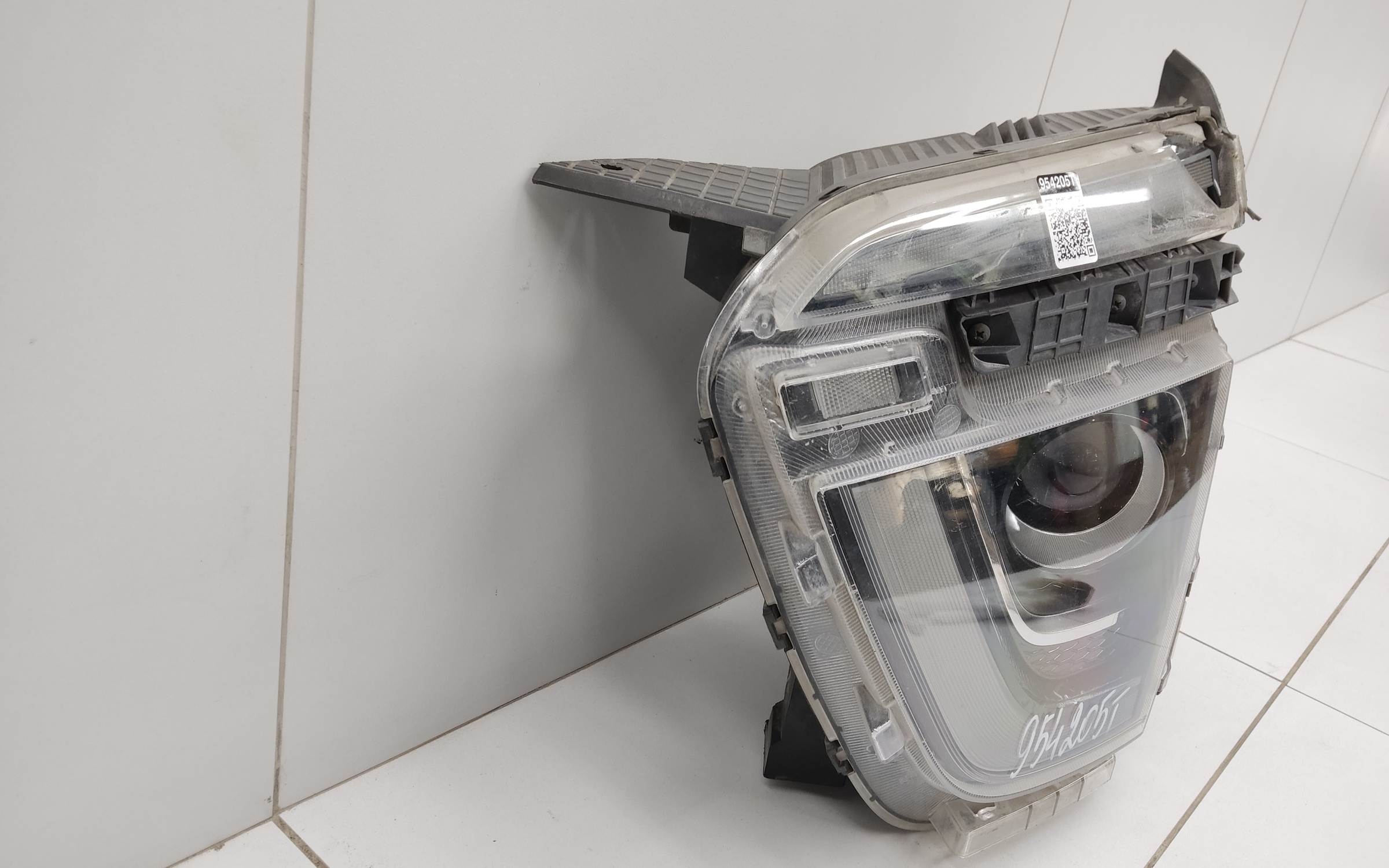 Фара передняя левая Hyundai Creta 2 галоген