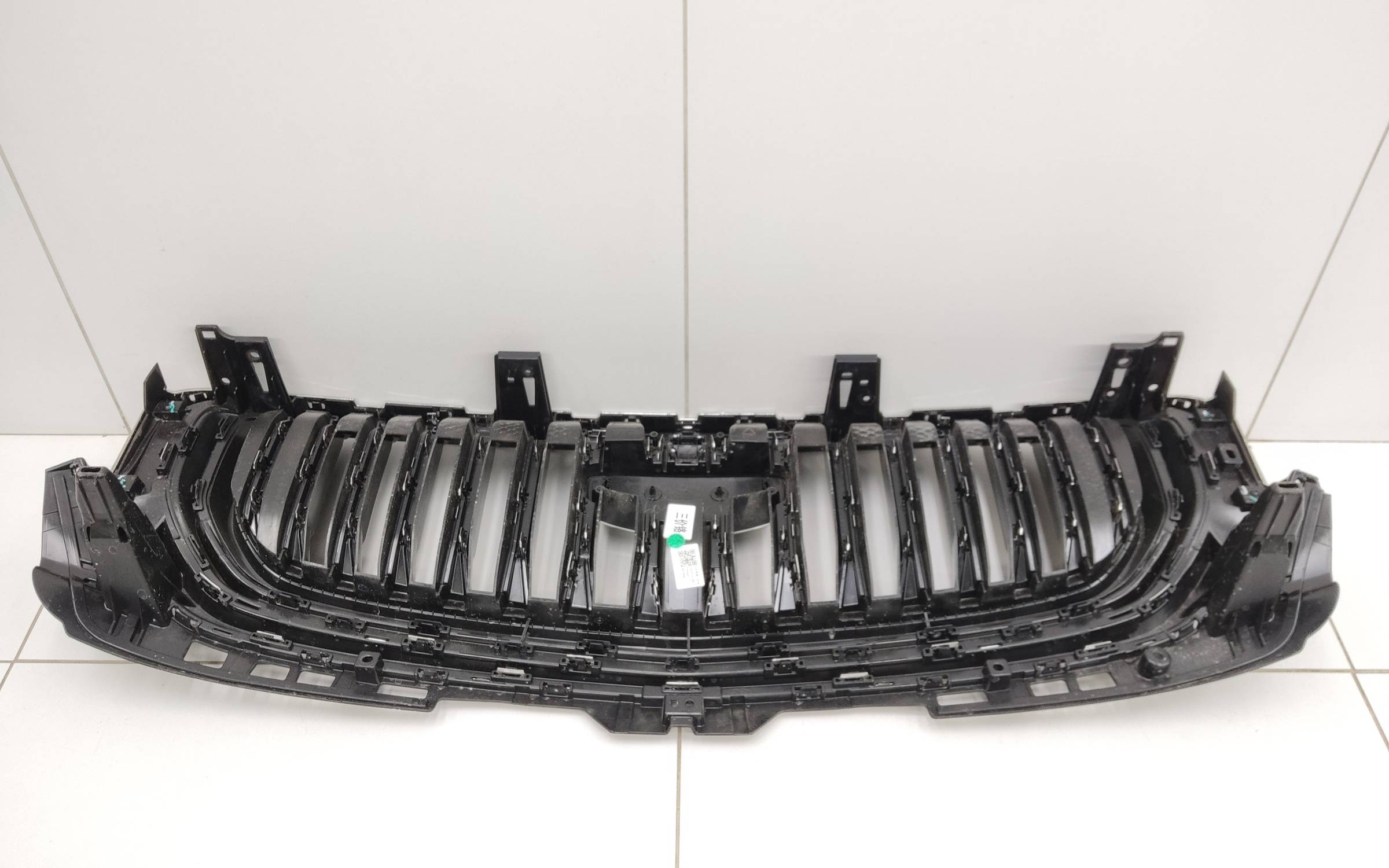 Решетка радиатора Geely Monjaro