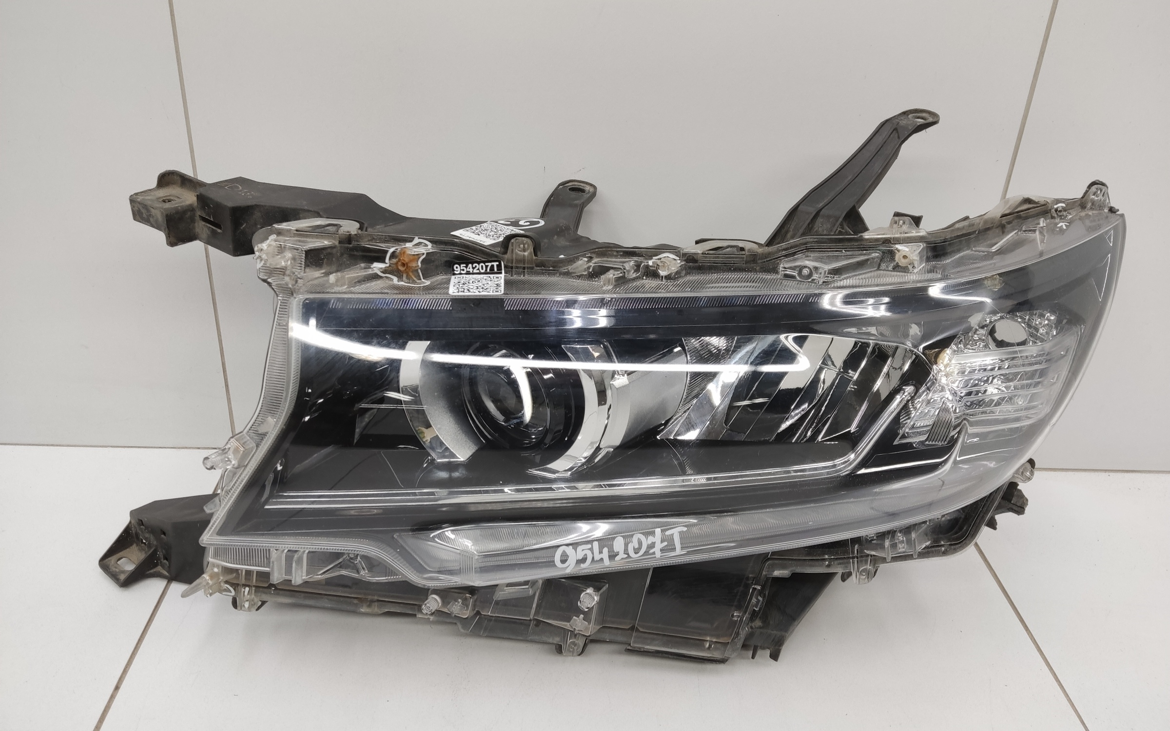 Фара передняя левая Toyota Land Cruiser Prado 150 Restail 2 LED