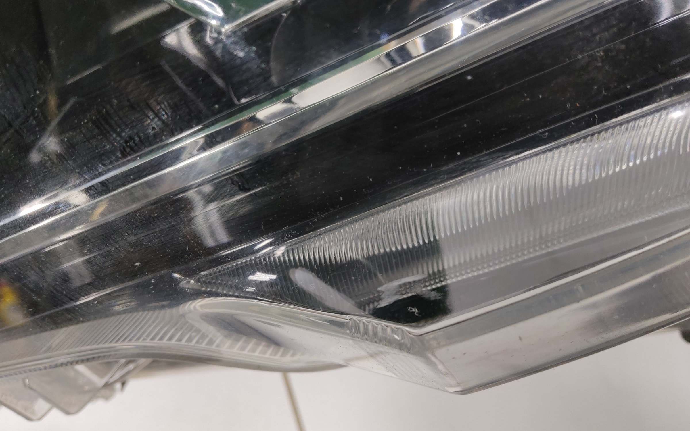 Фара передняя левая Toyota Land Cruiser Prado 150 Restail 2 LED