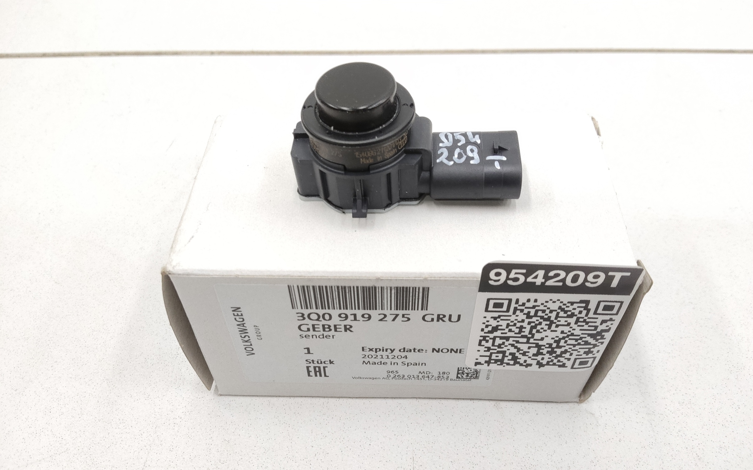 Датчик парковки задний Skoda Kodiaq