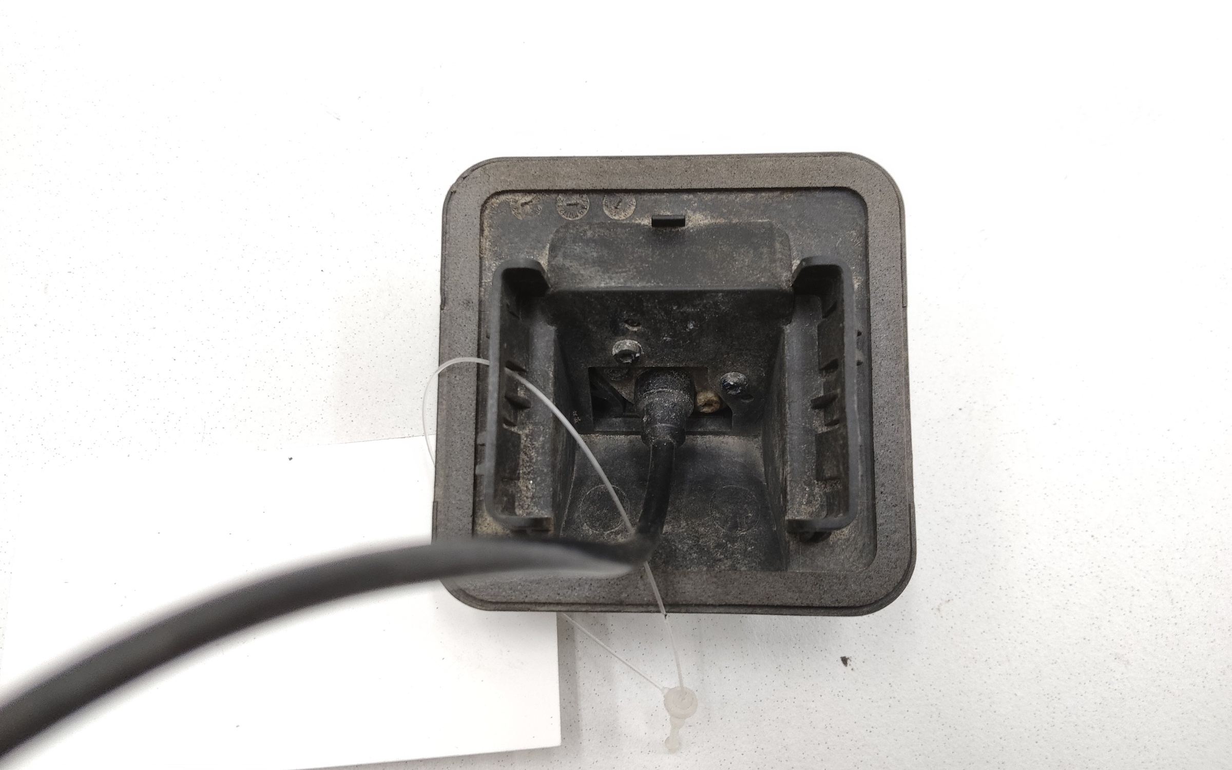 Камера заднего вида Geely Tugella