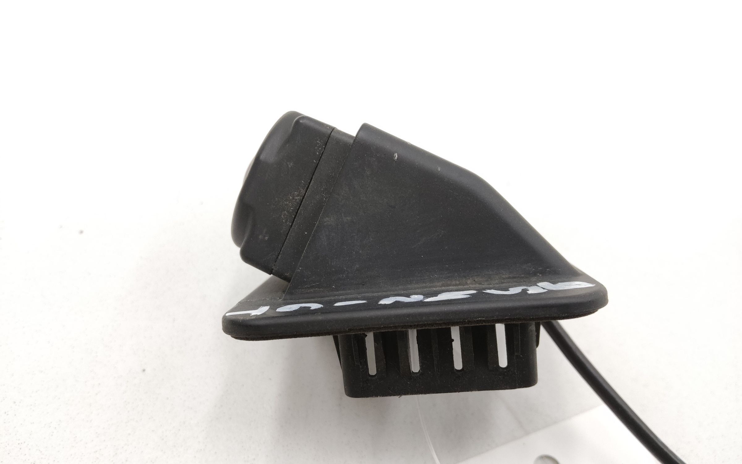 Камера заднего вида Geely Tugella