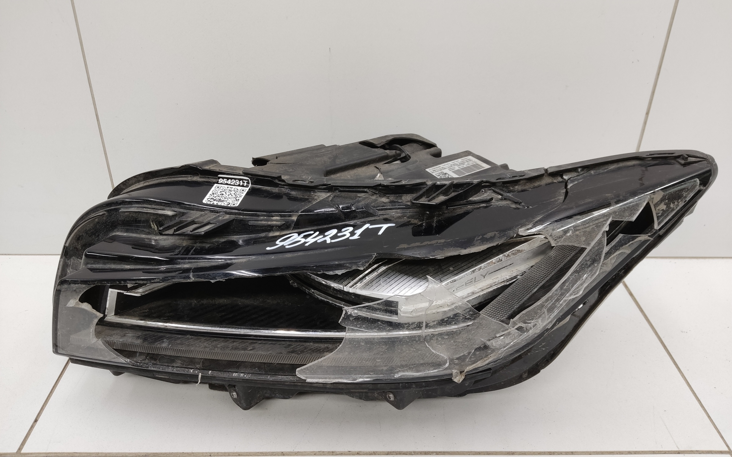 Фара передняя левая Geely Preface LED