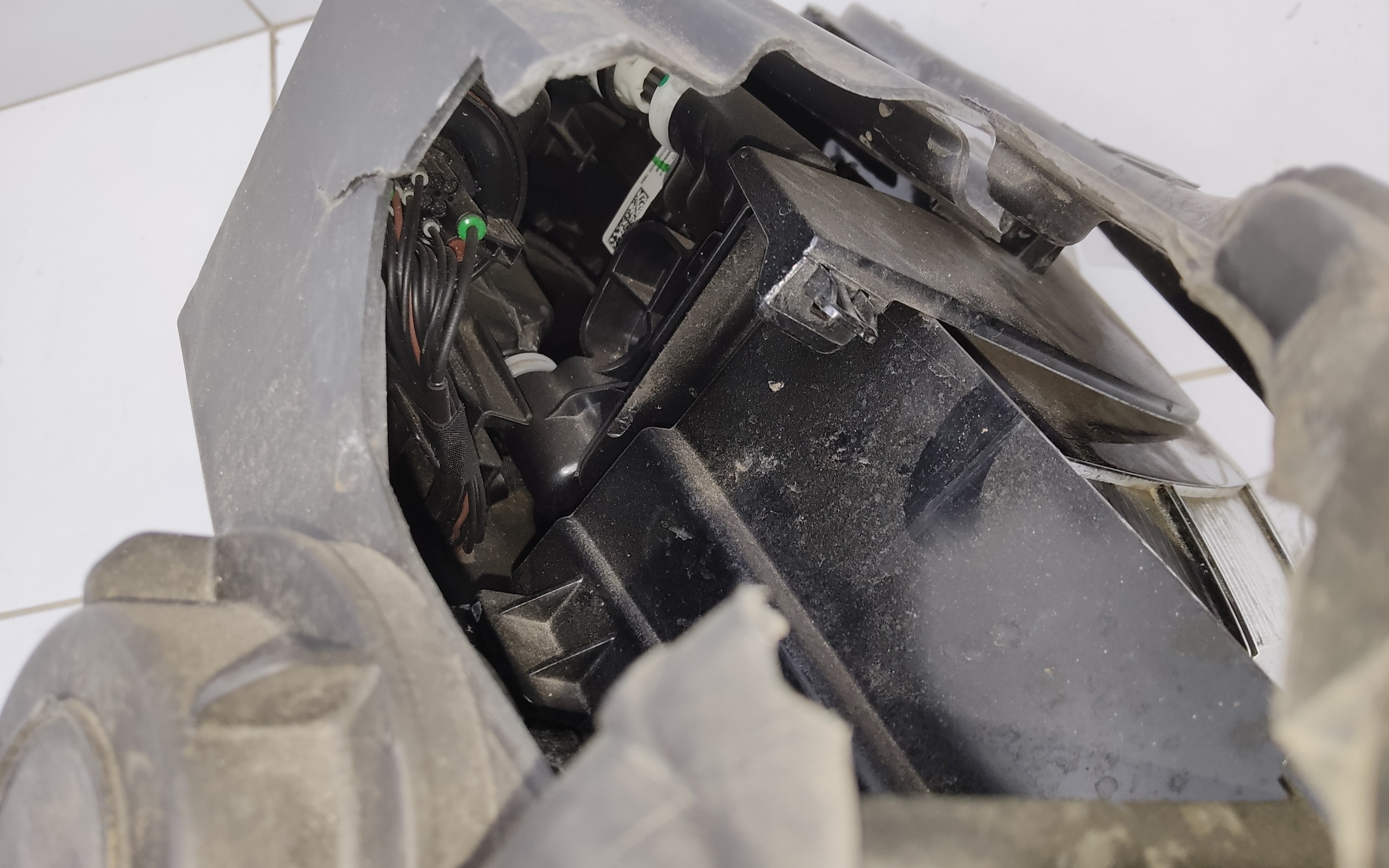 Фара передняя левая Geely Preface LED