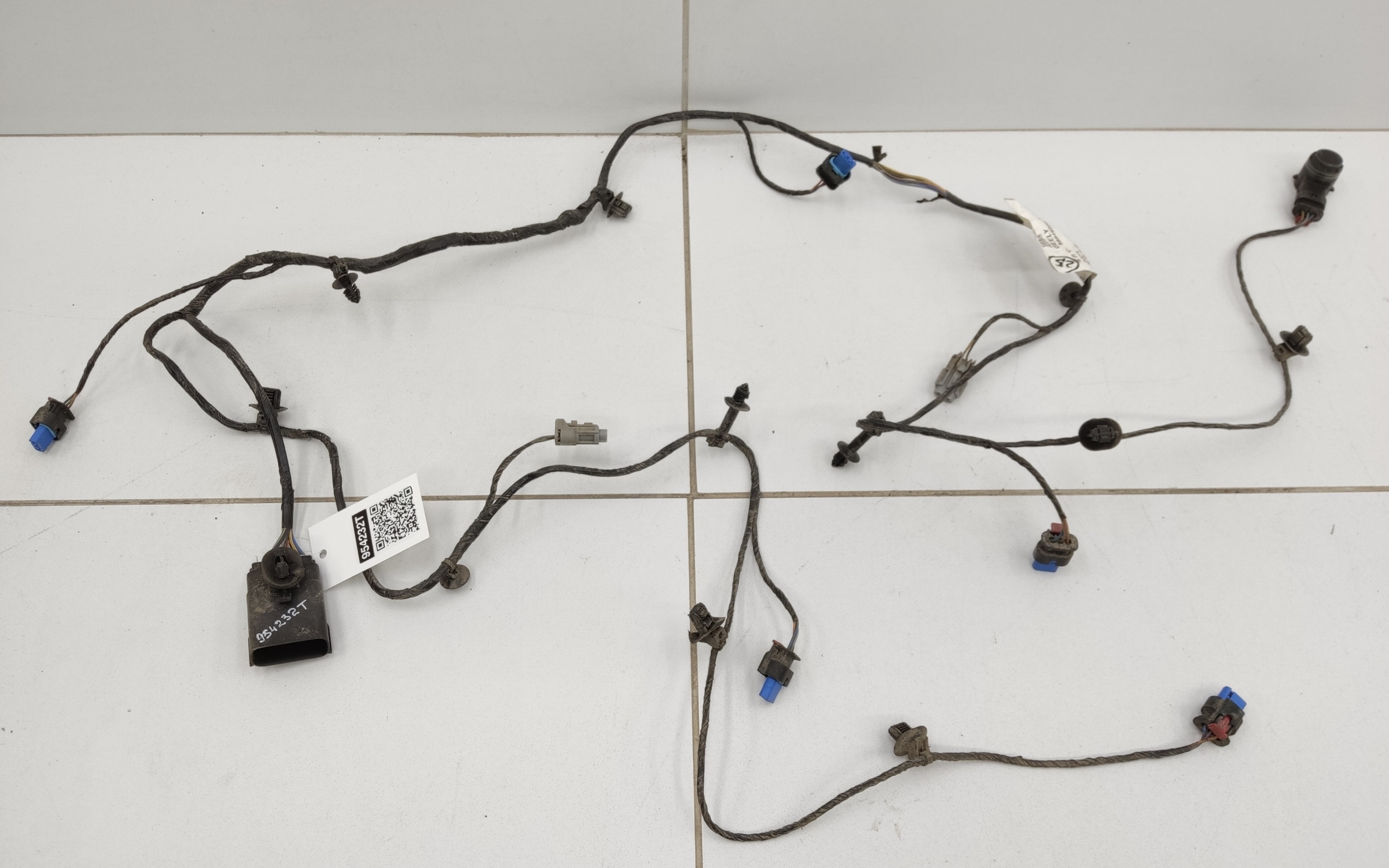 Проводка заднего бампера Geely Monjaro