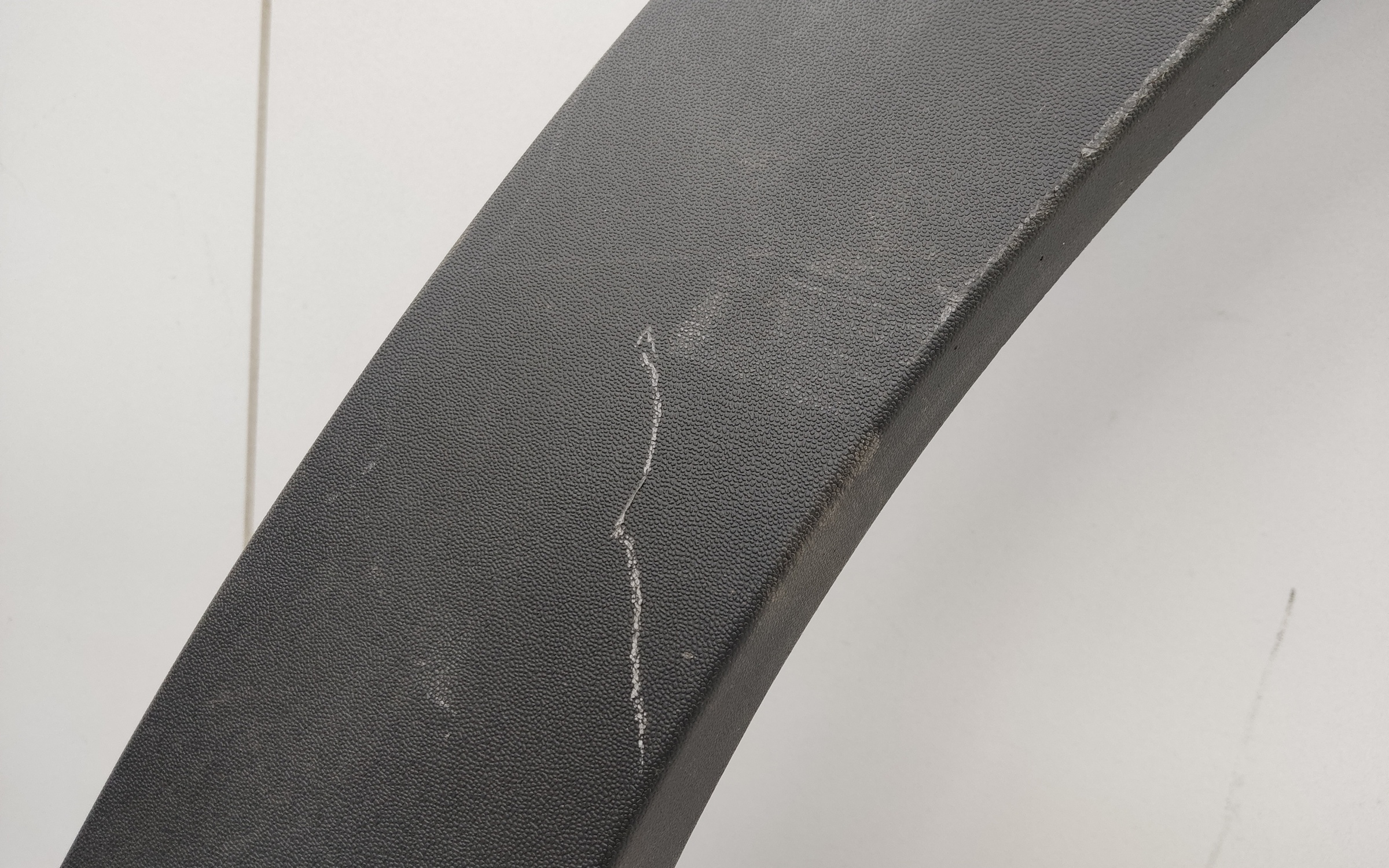 Накладка двери задней левой Chery Tiggo 9