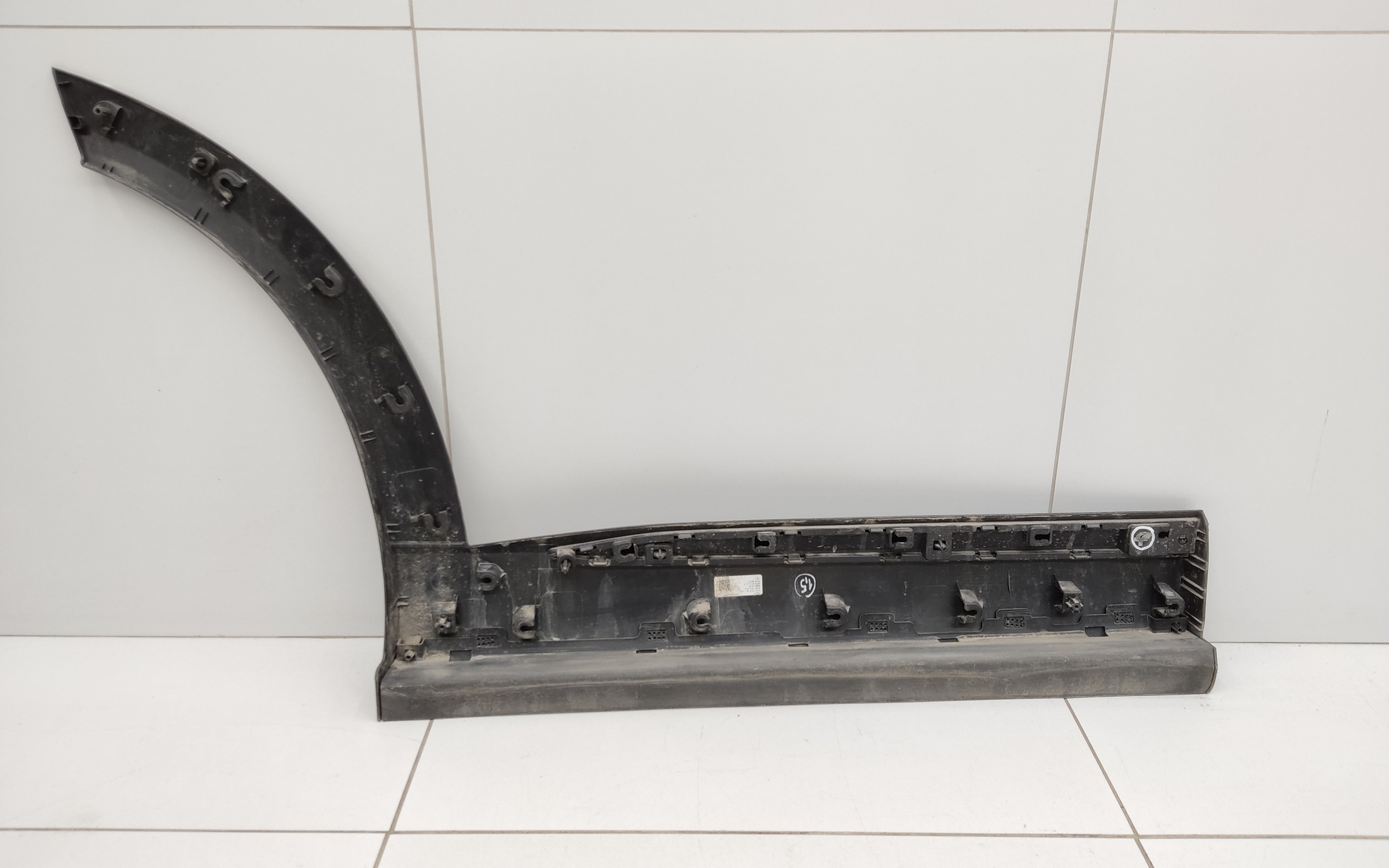 Накладка двери задней левой Chery Tiggo 9