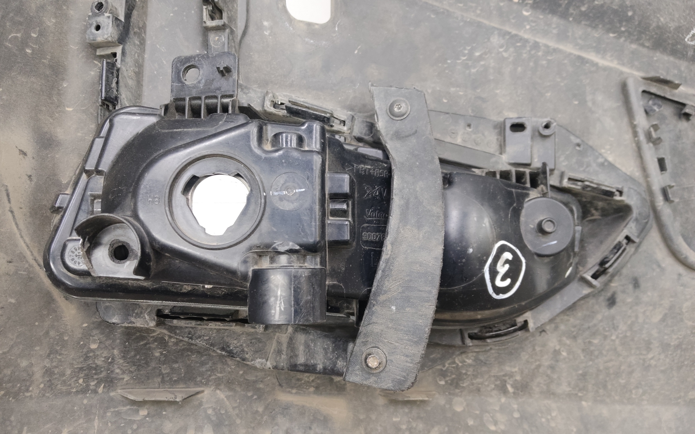 Бампер передний Nissan X-Trail T32 Restail