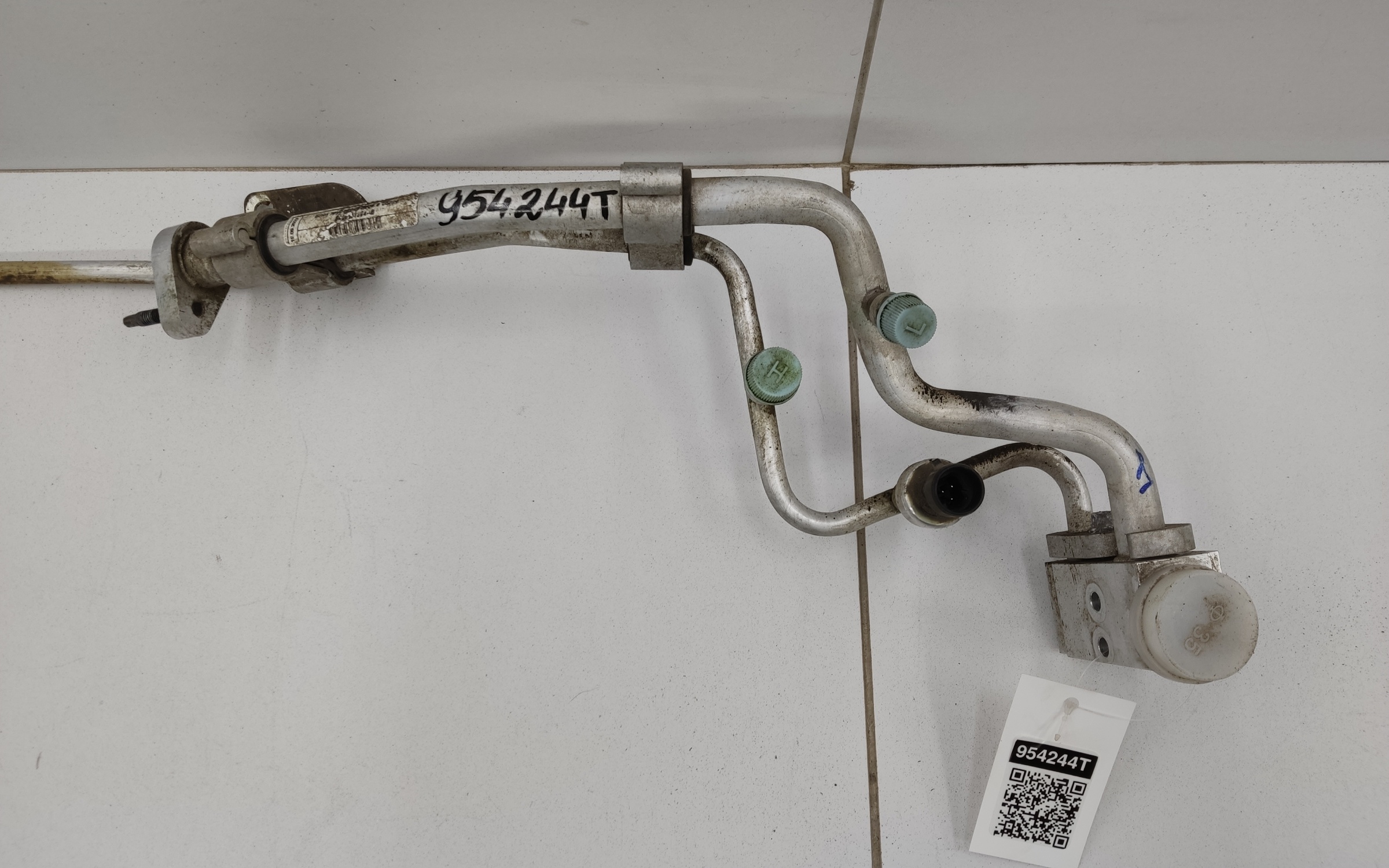 Трубка кондиционера Lada Granta