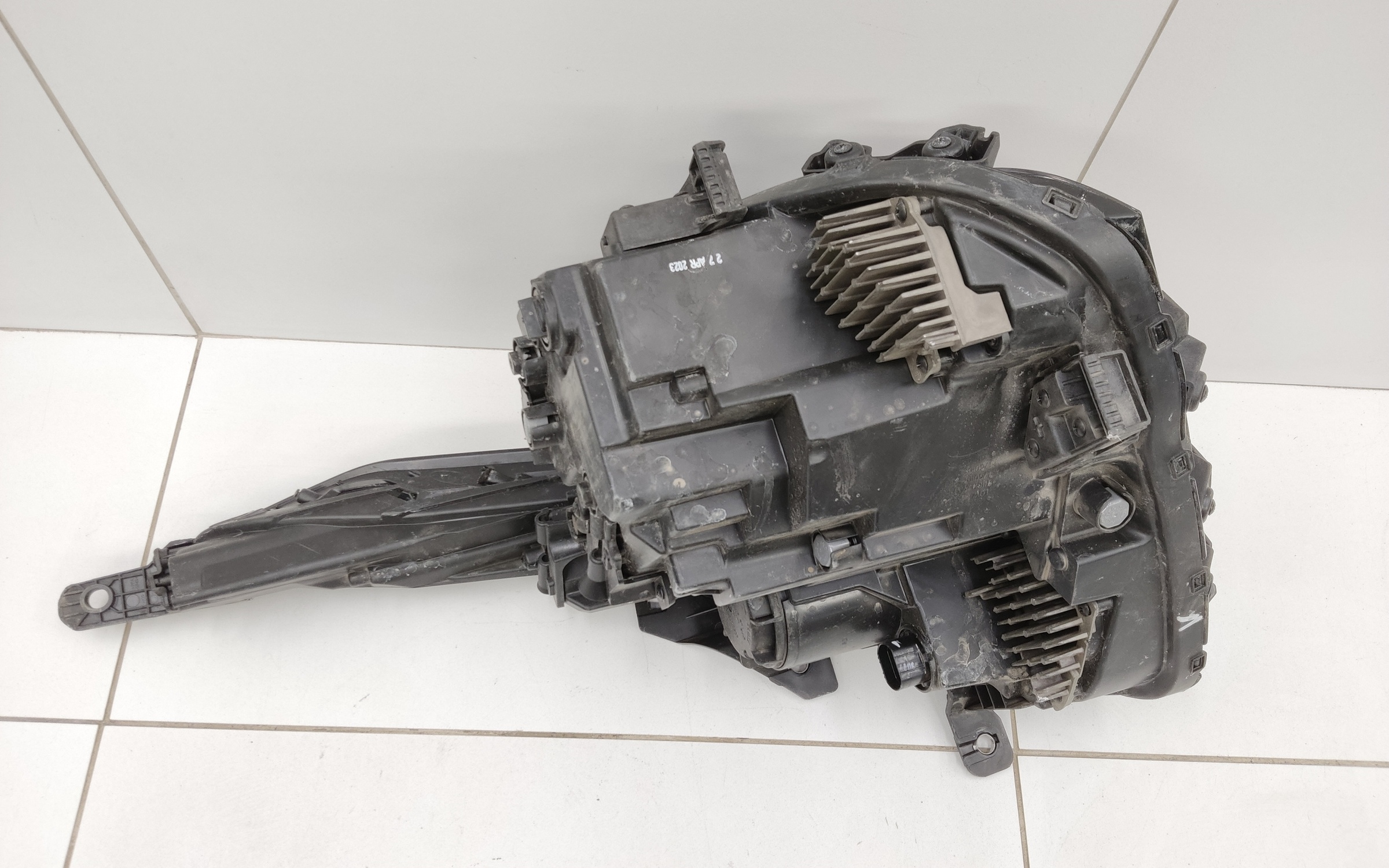 Фара передняя правая Kia Sportage 5 LED