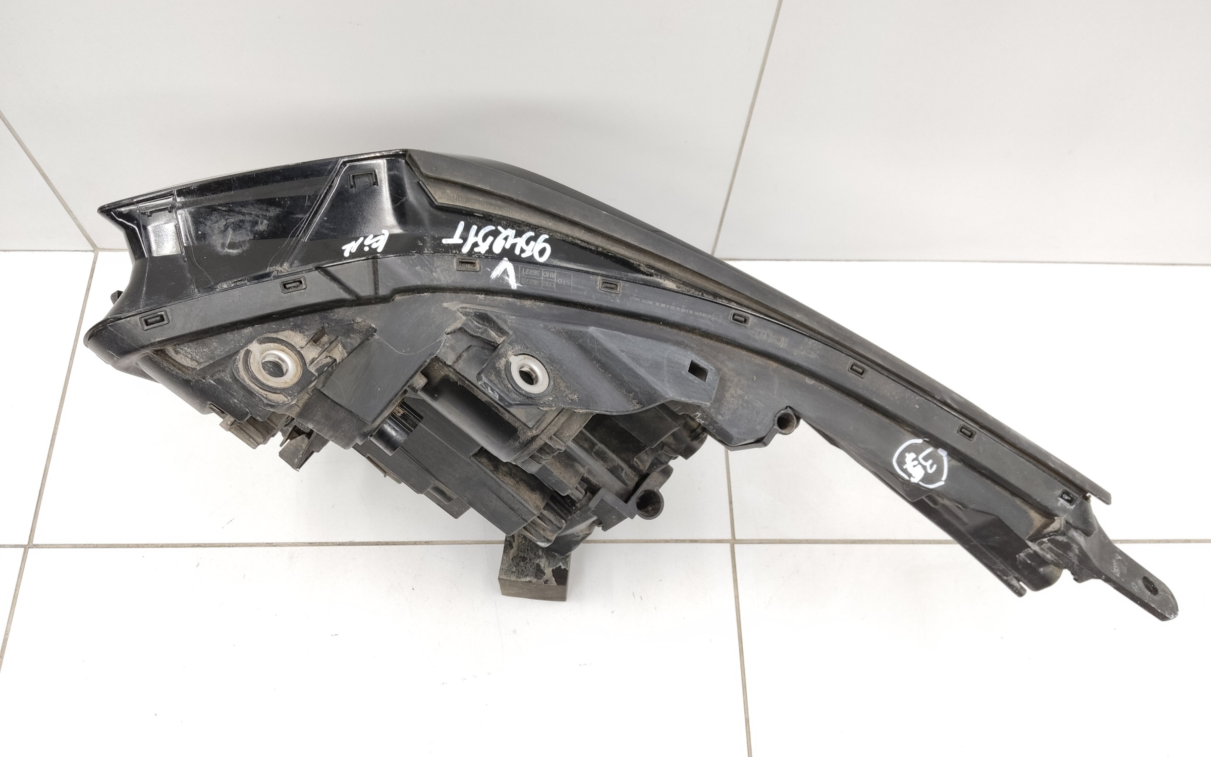 Фара передняя правая Kia Sportage 5 LED