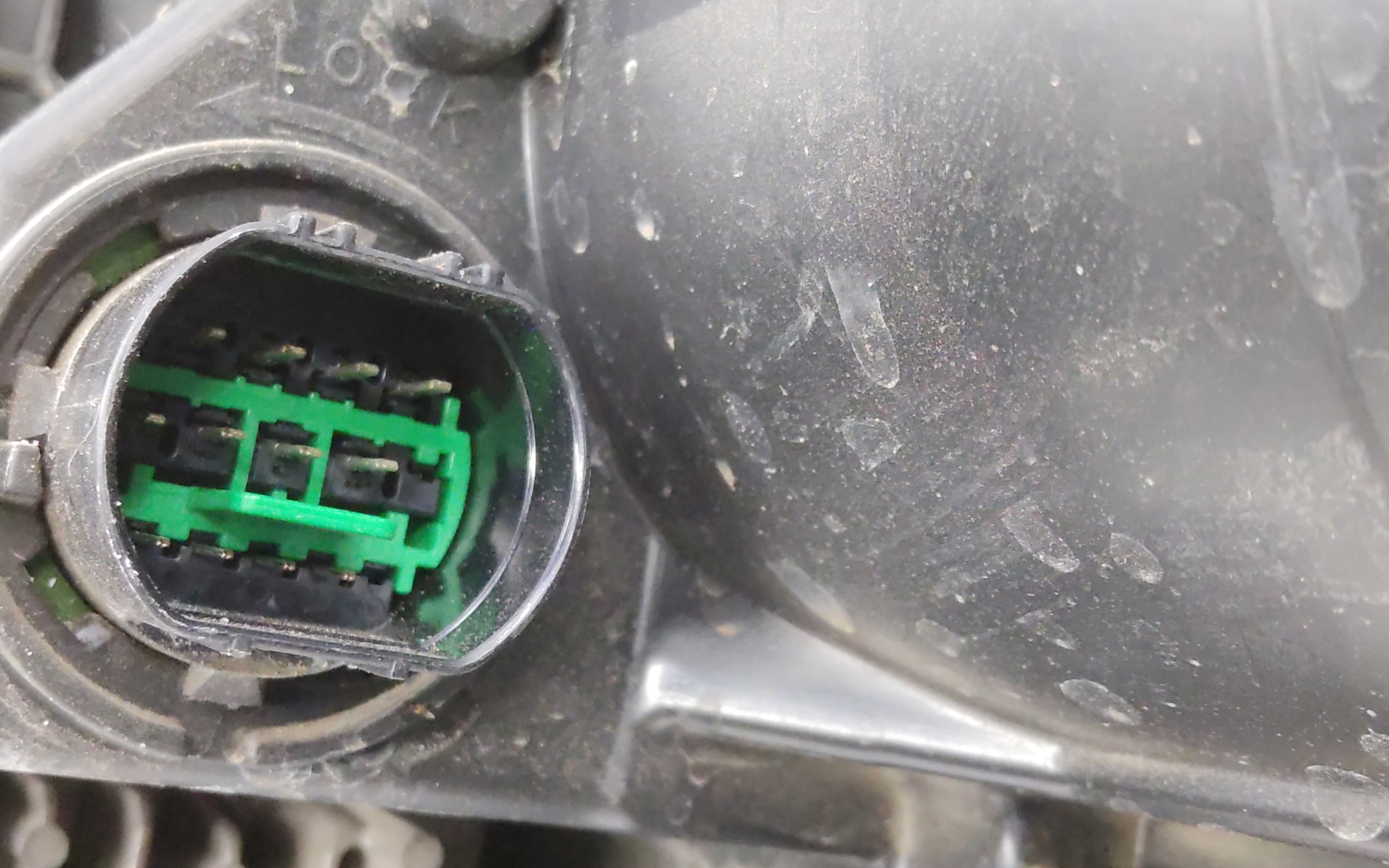 Фара передняя правая Kia Sportage 5 LED