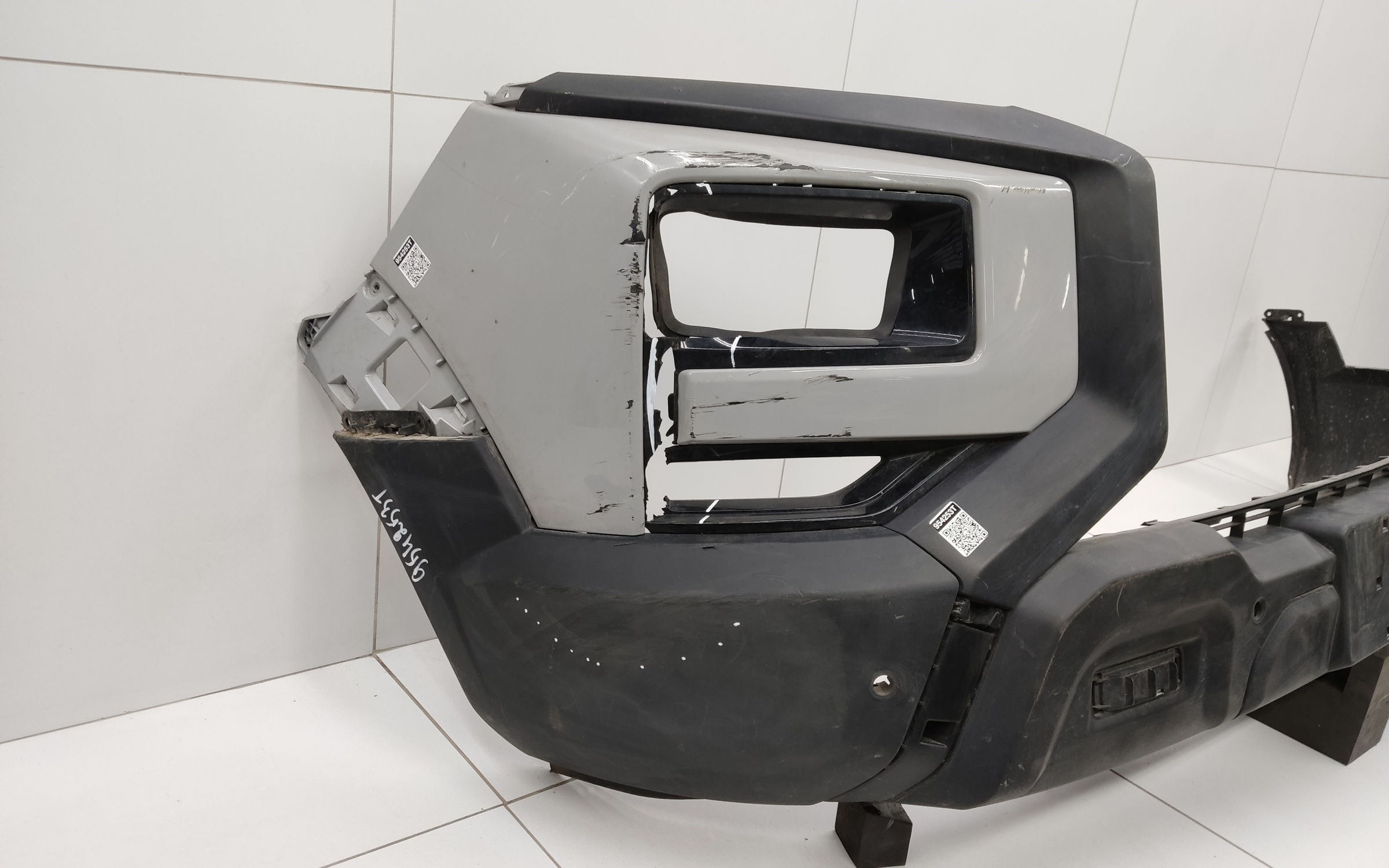 Бампер передний центральная часть Jac T9