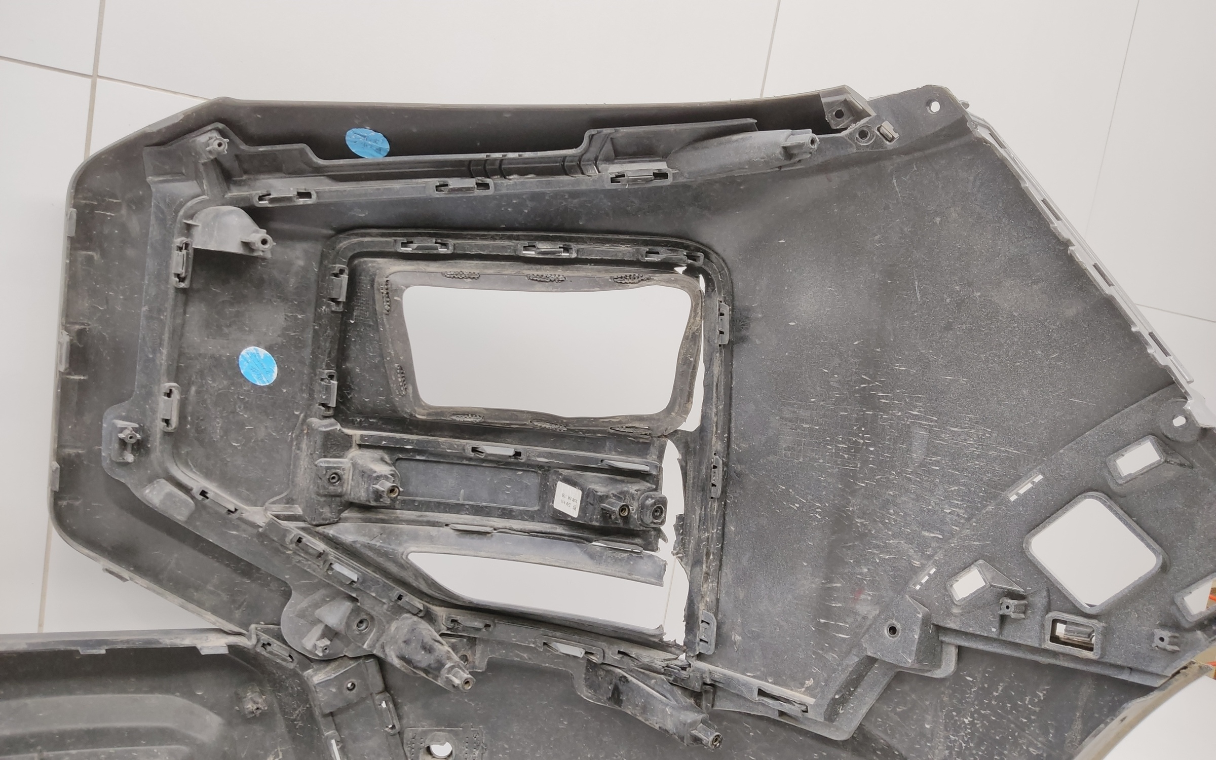 Бампер передний центральная часть Jac T9