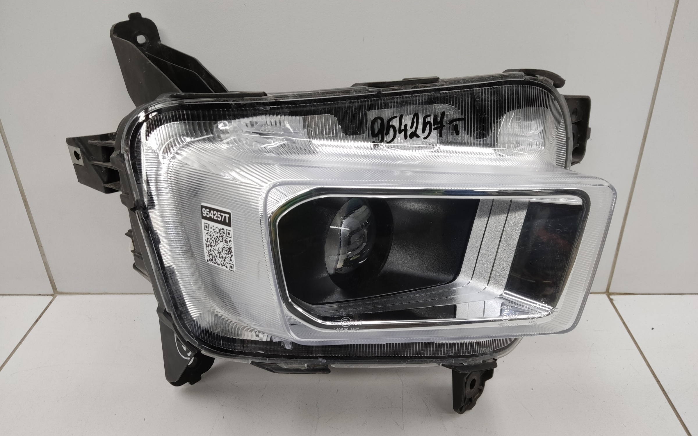 Фара ДХО передняя правая Jac T9 LED