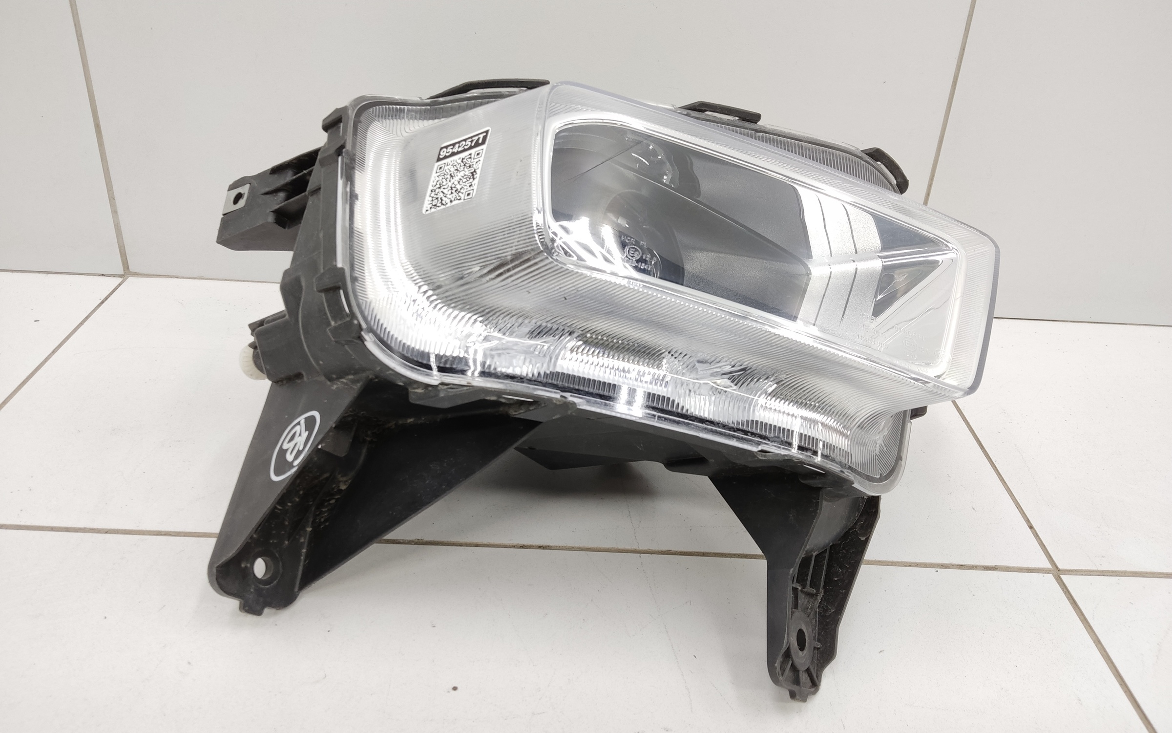 Фара ДХО передняя правая Jac T9 LED