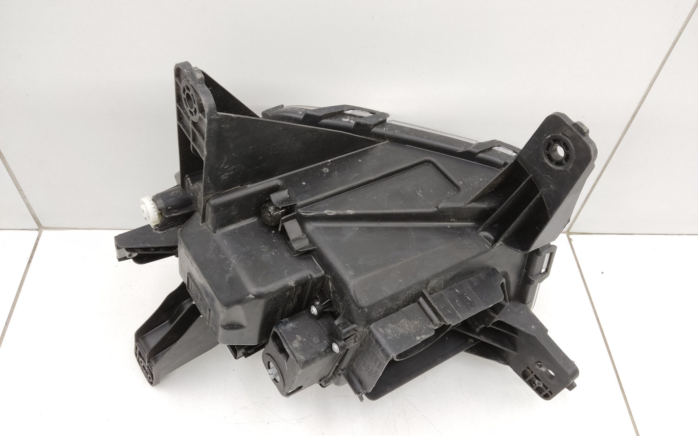 Фара ДХО передняя правая Jac T9 LED