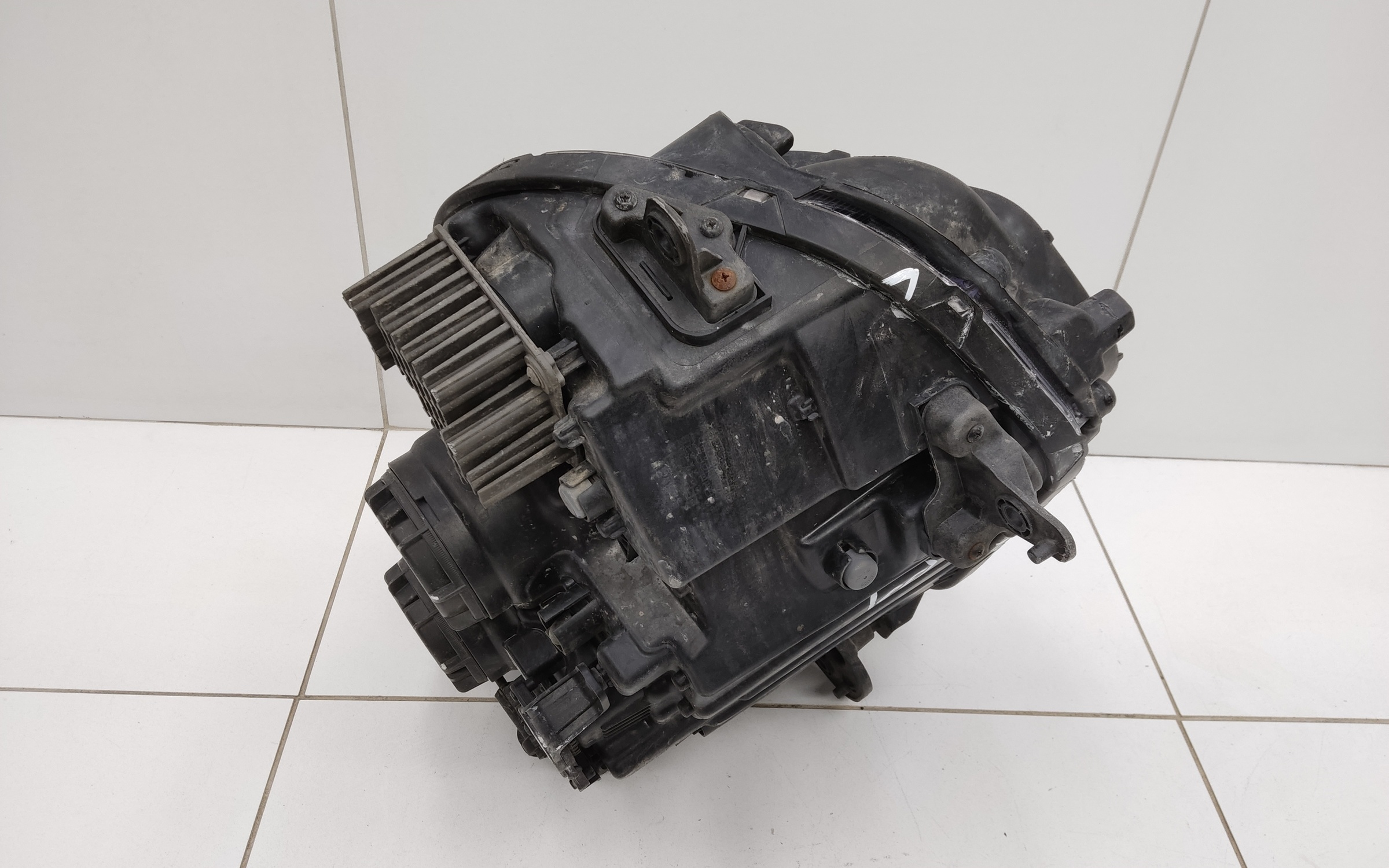 Фара передняя правая Hyundai Palisade 1 LED