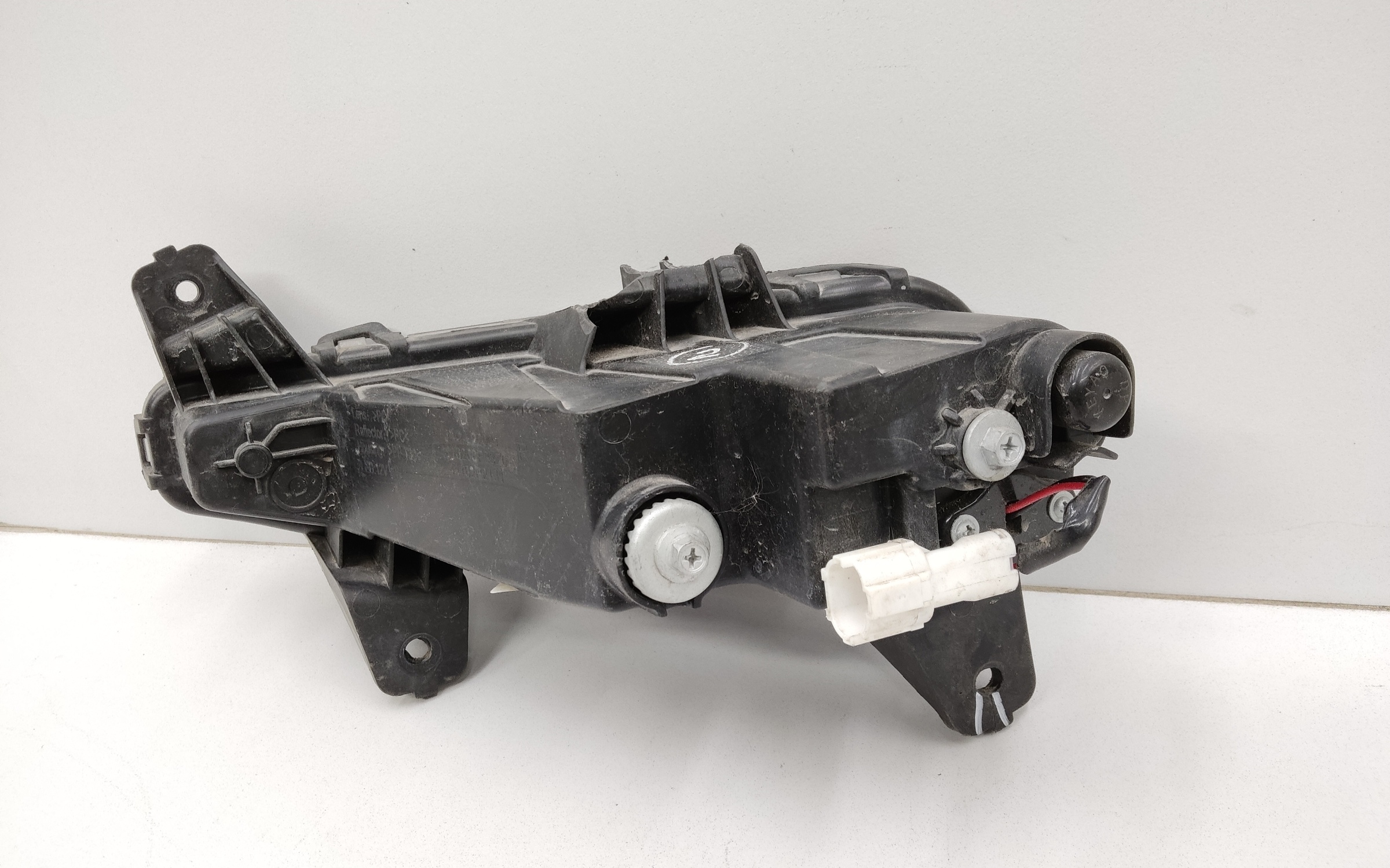 Фара ПТФ передняя правая Jac T9