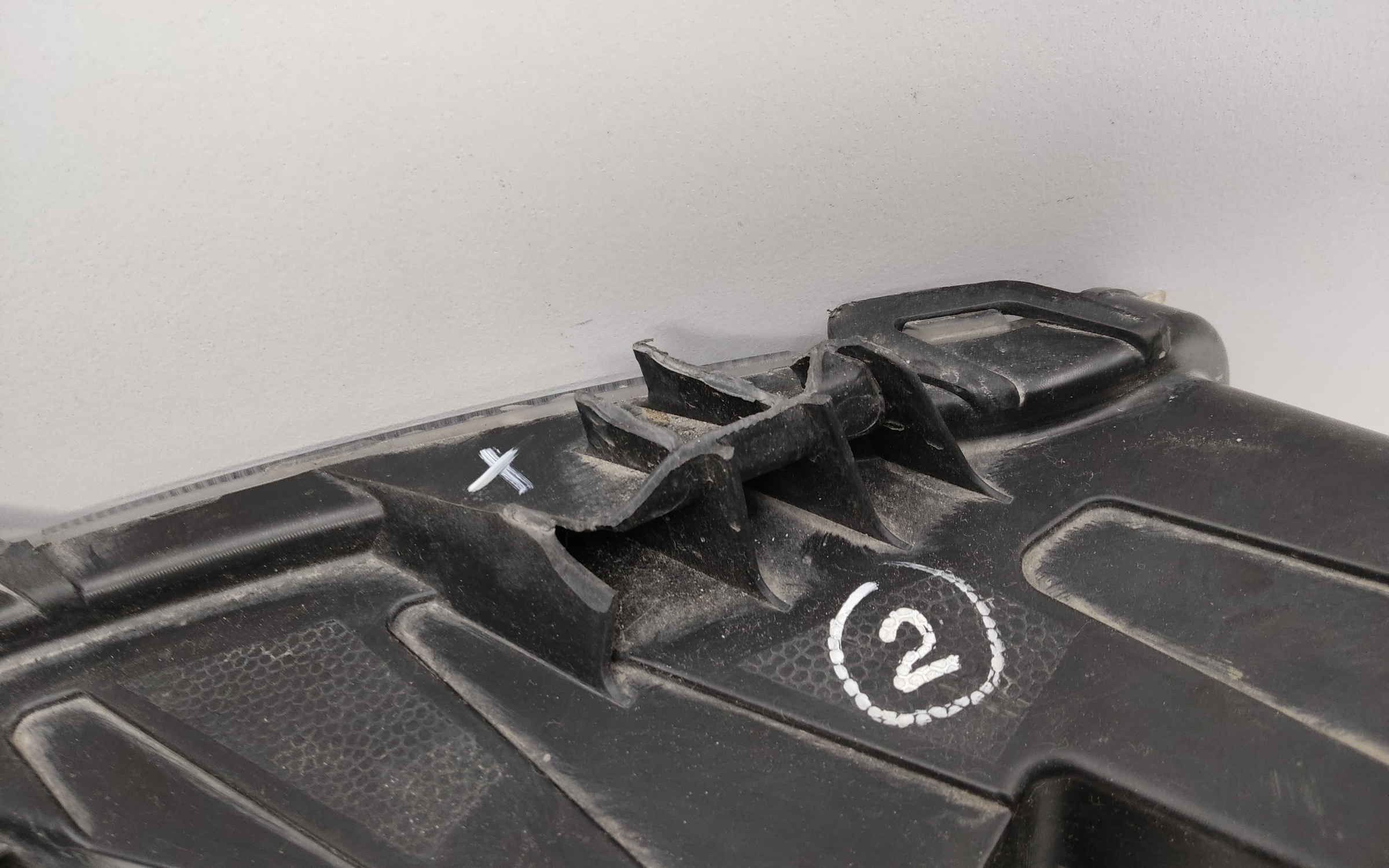 Фара ПТФ передняя правая Jac T9