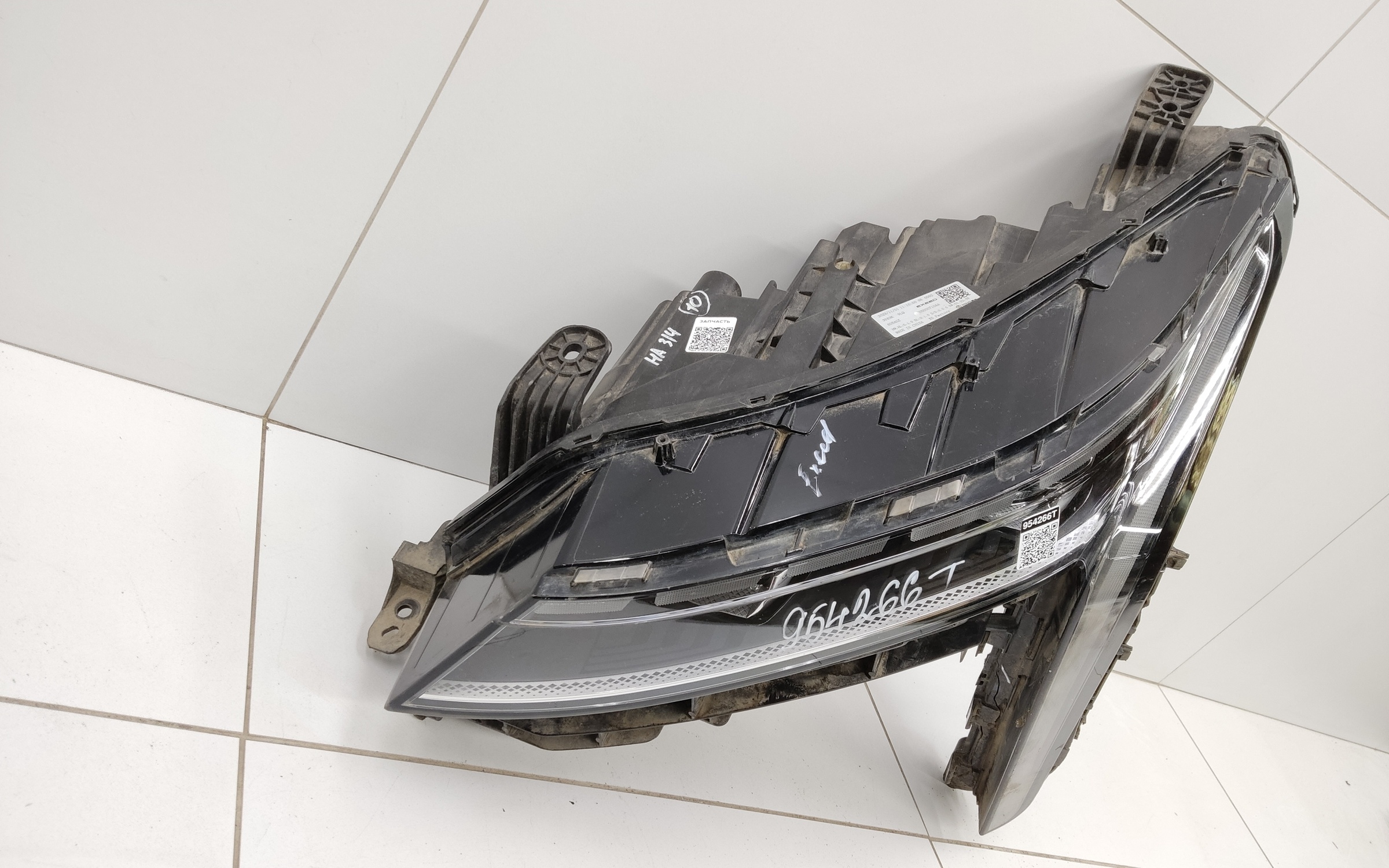 Фара передняя левая Exeed RX LED