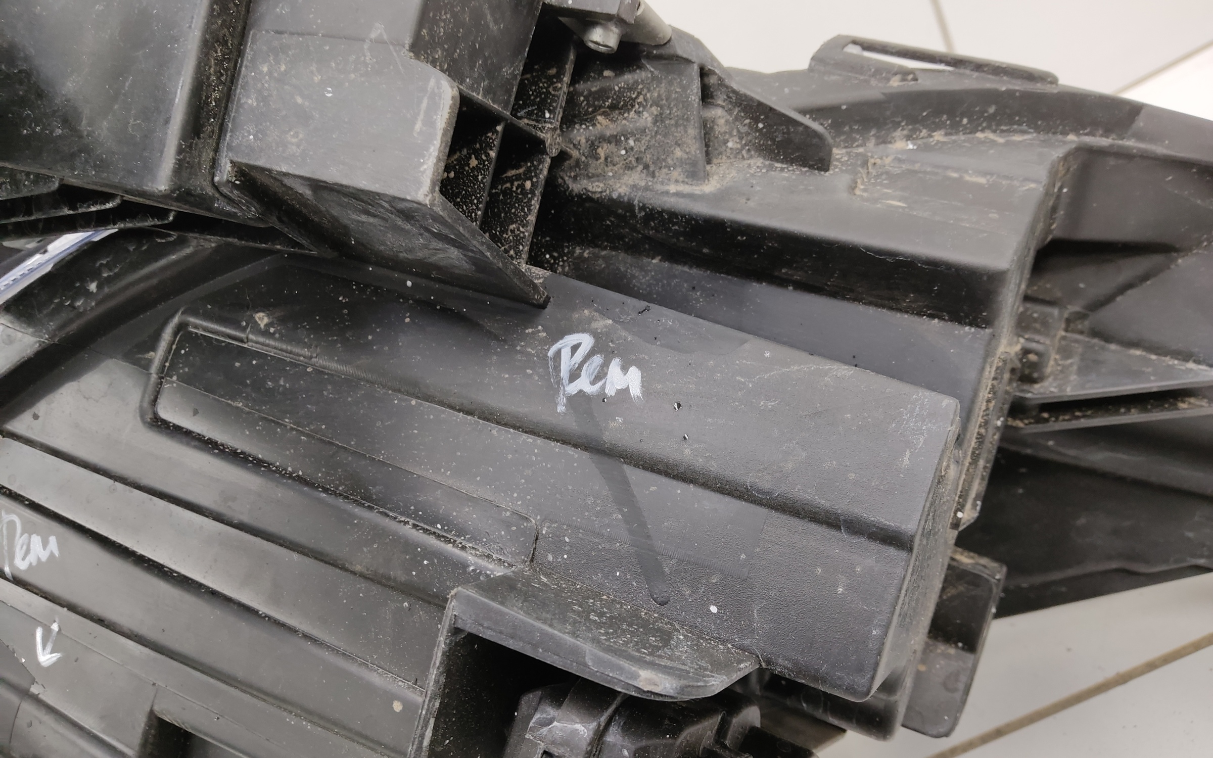 Фара передняя левая Haval M6 2 LED