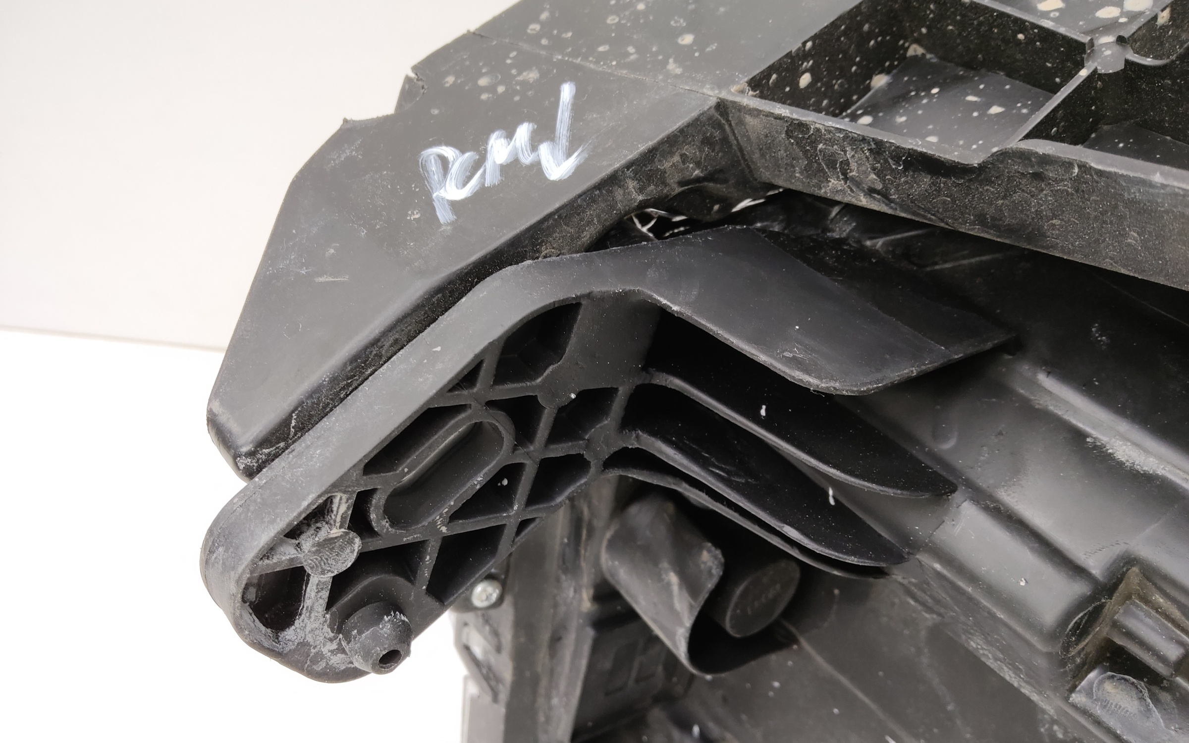 Фара передняя левая Haval M6 2 LED