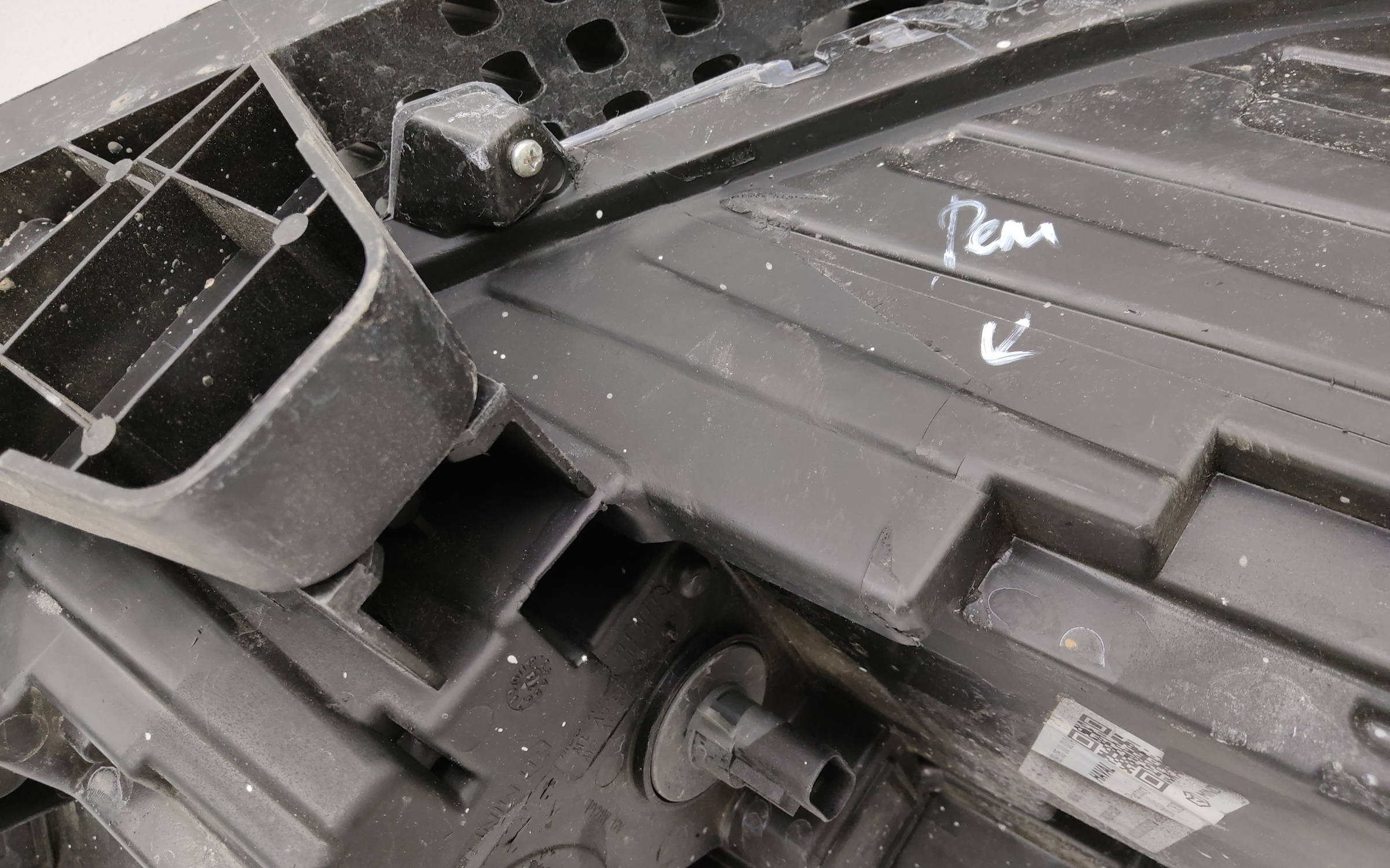 Фара передняя левая Haval M6 2 LED