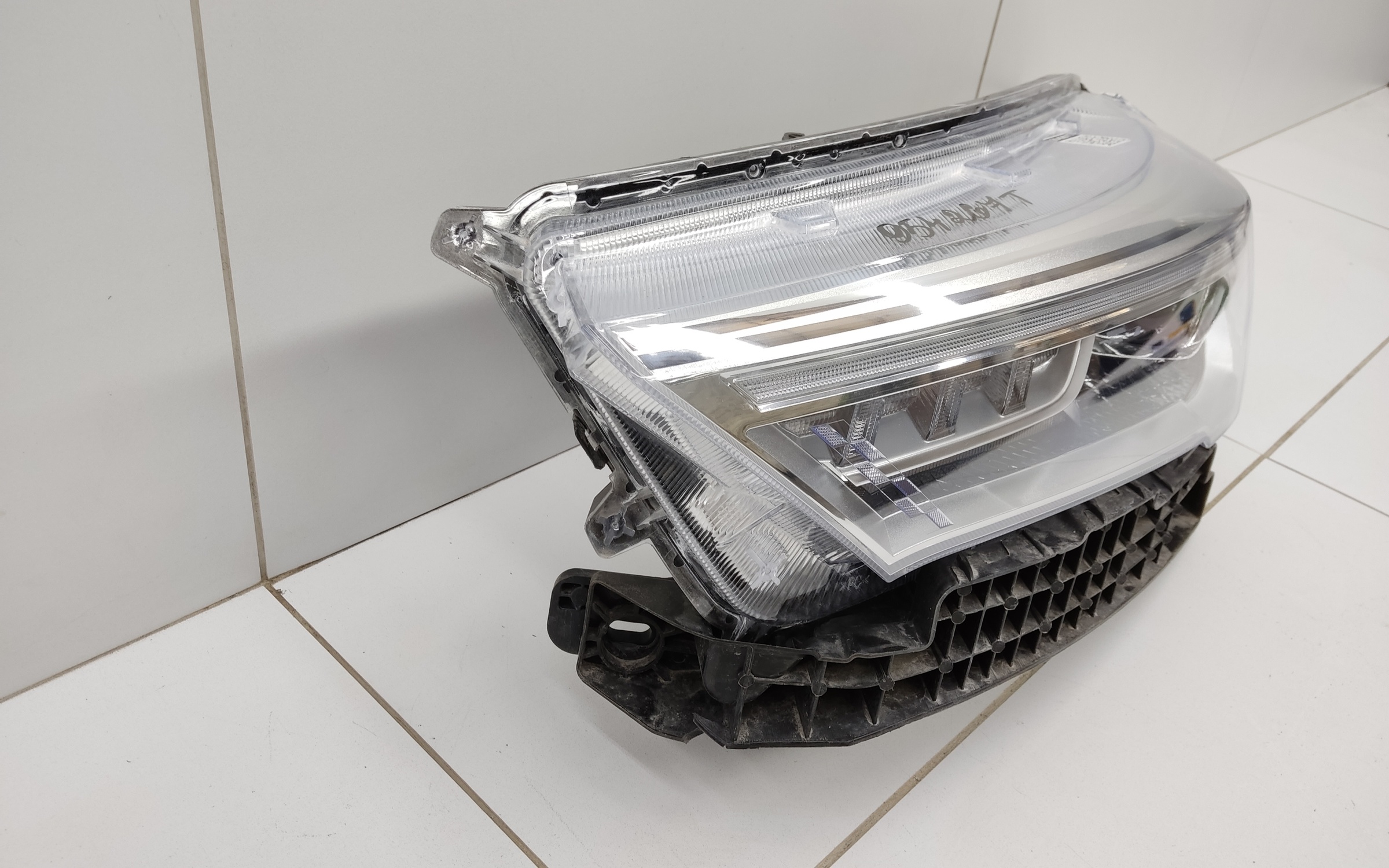 Фара передняя левая Haval M6 2 LED