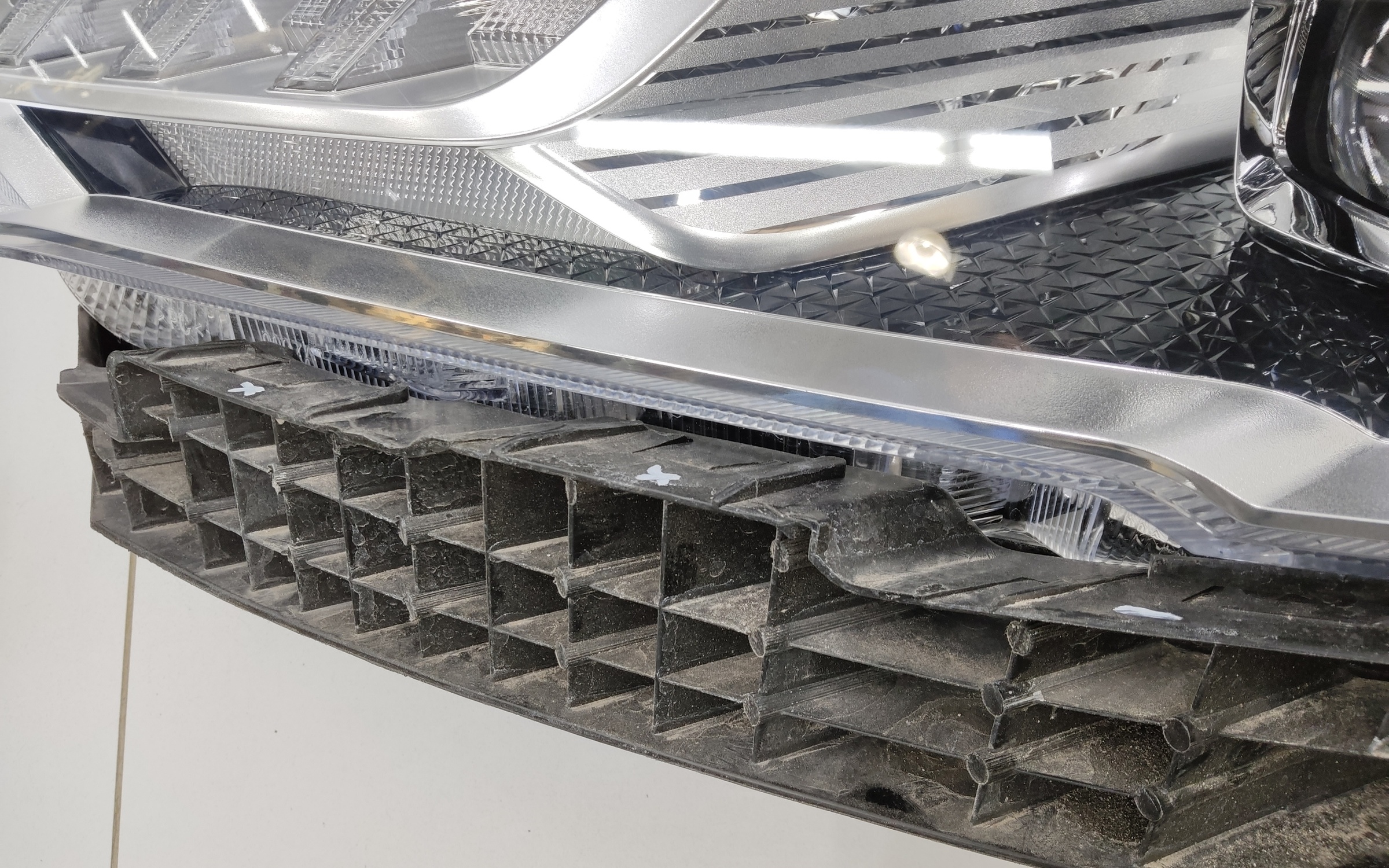 Фара передняя левая Haval M6 2 LED