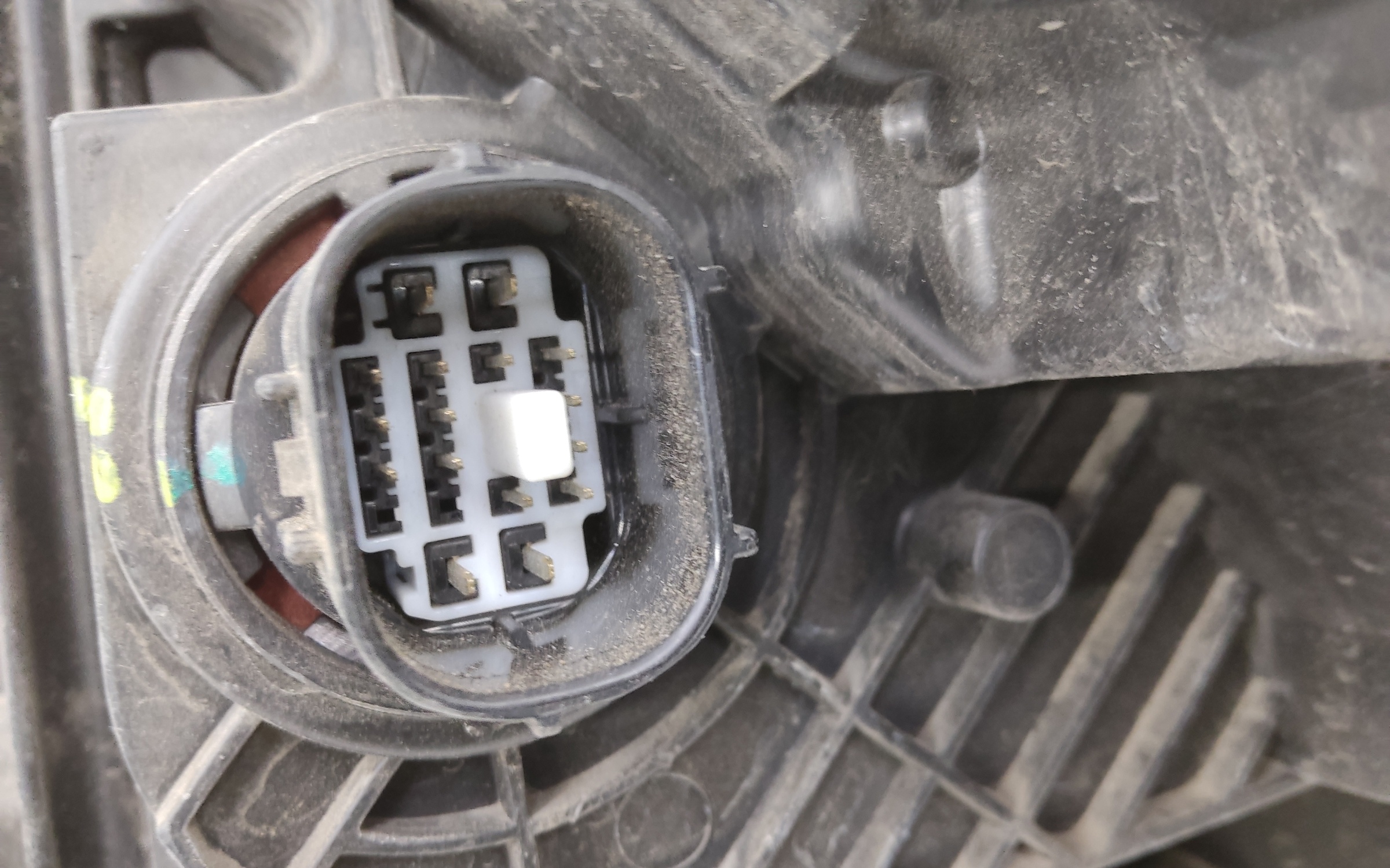 Фара передняя правая Tank 500 LED