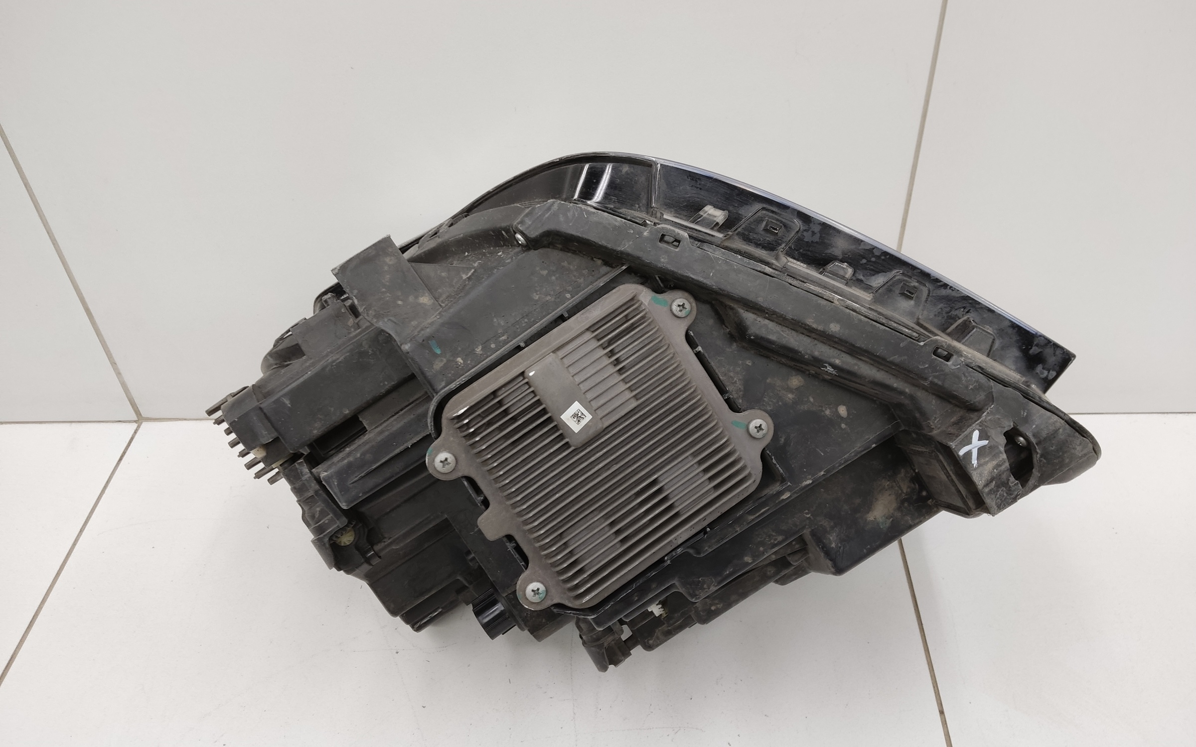 Фара передняя правая Tank 500 LED