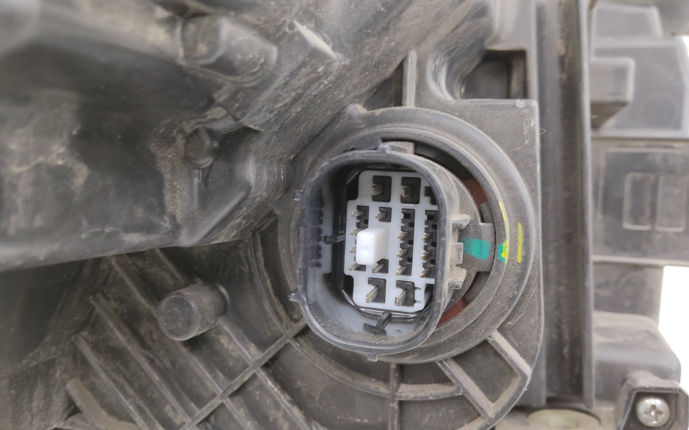 Фара передняя левая Tank 500 LED