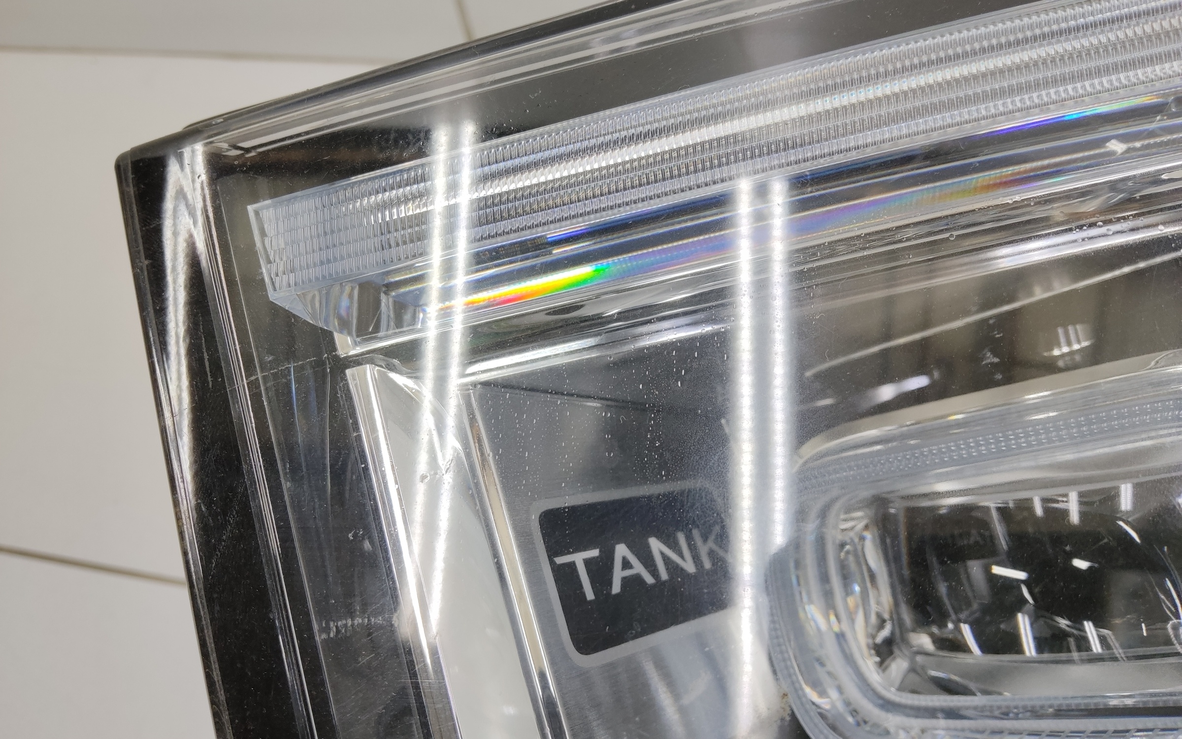 Фара передняя левая Tank 500 LED