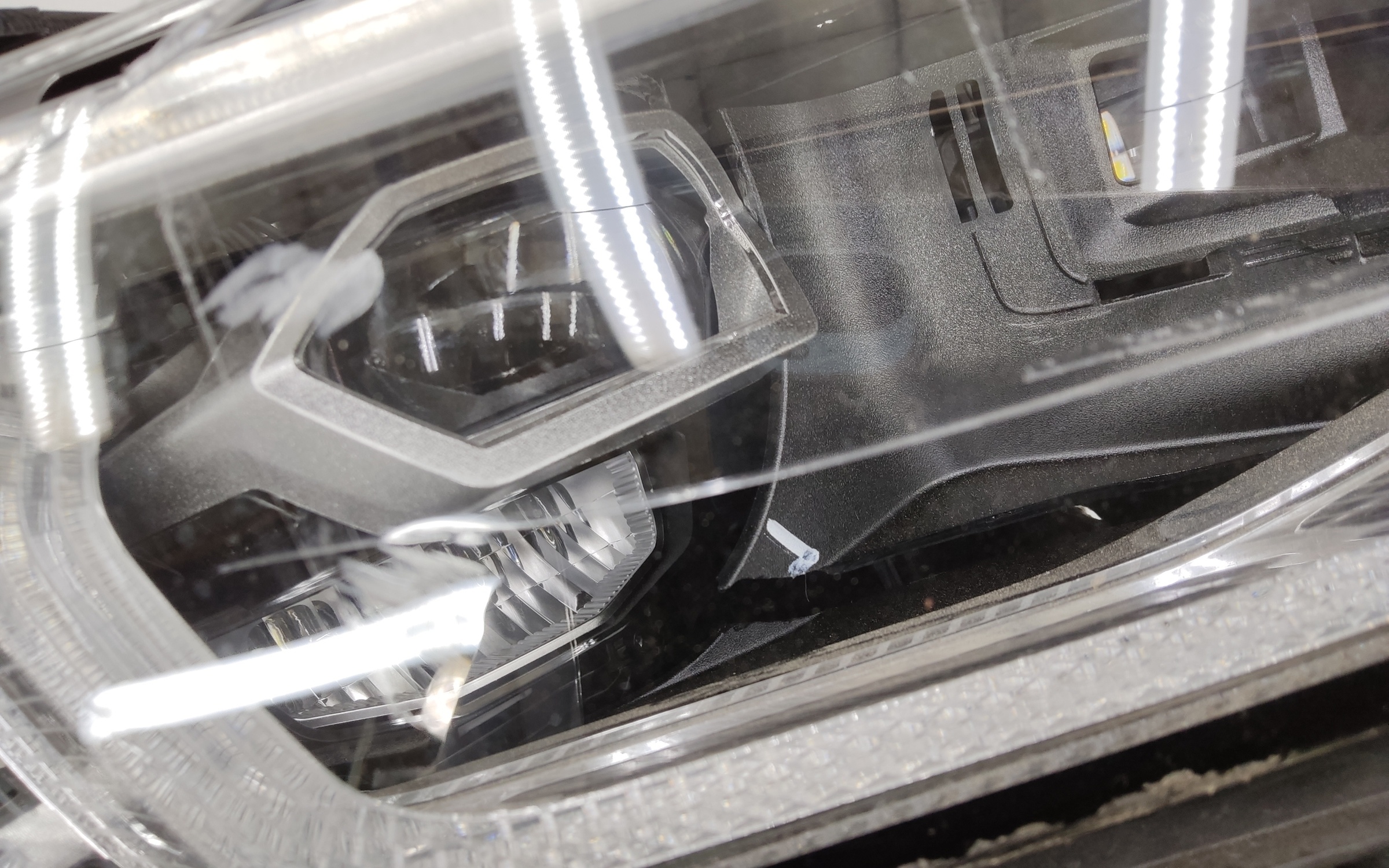 Фара передняя правая BMW 7er G11 Restail LED