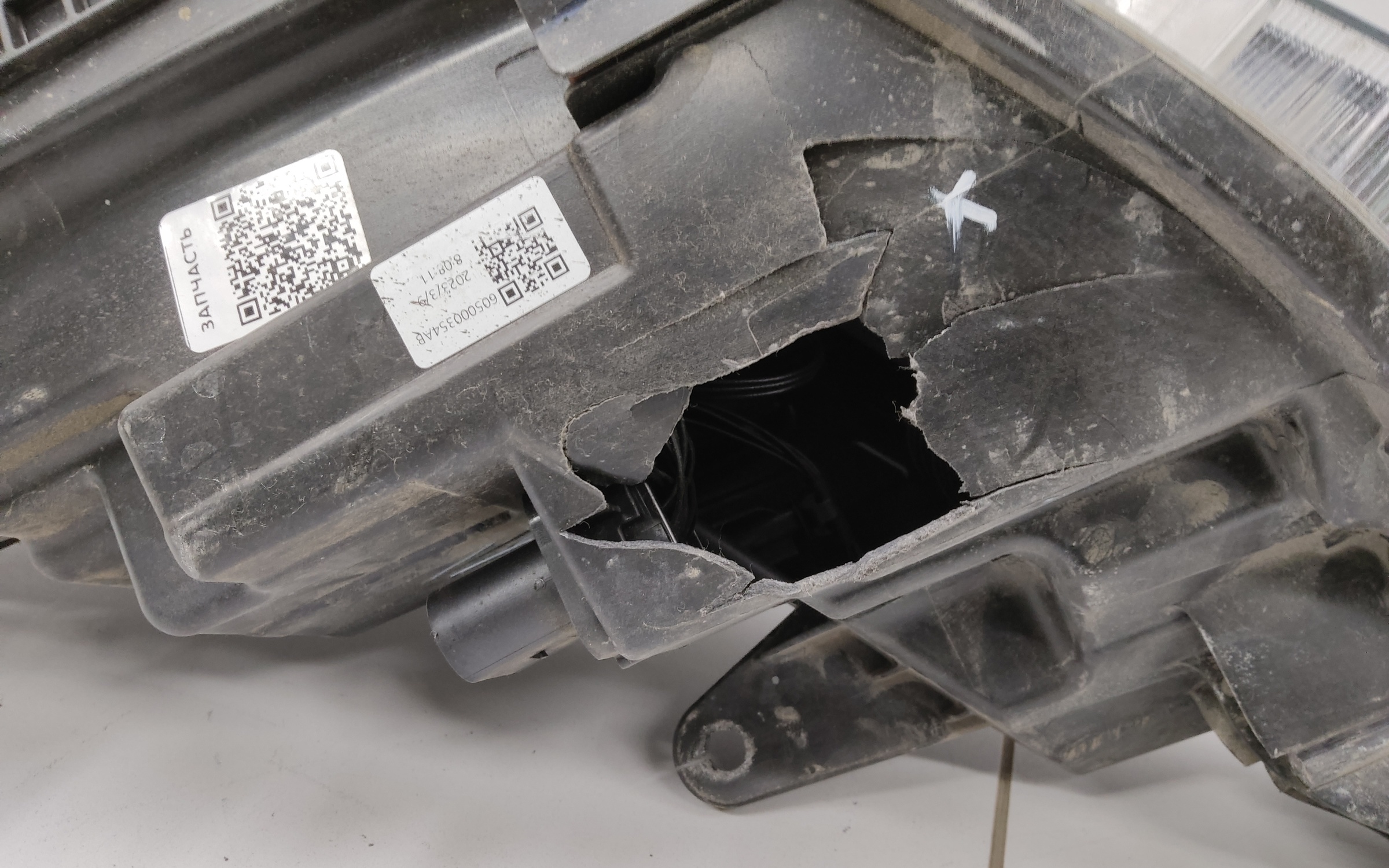 Фара передняя правая Chery Tiggo 8 Pro LED