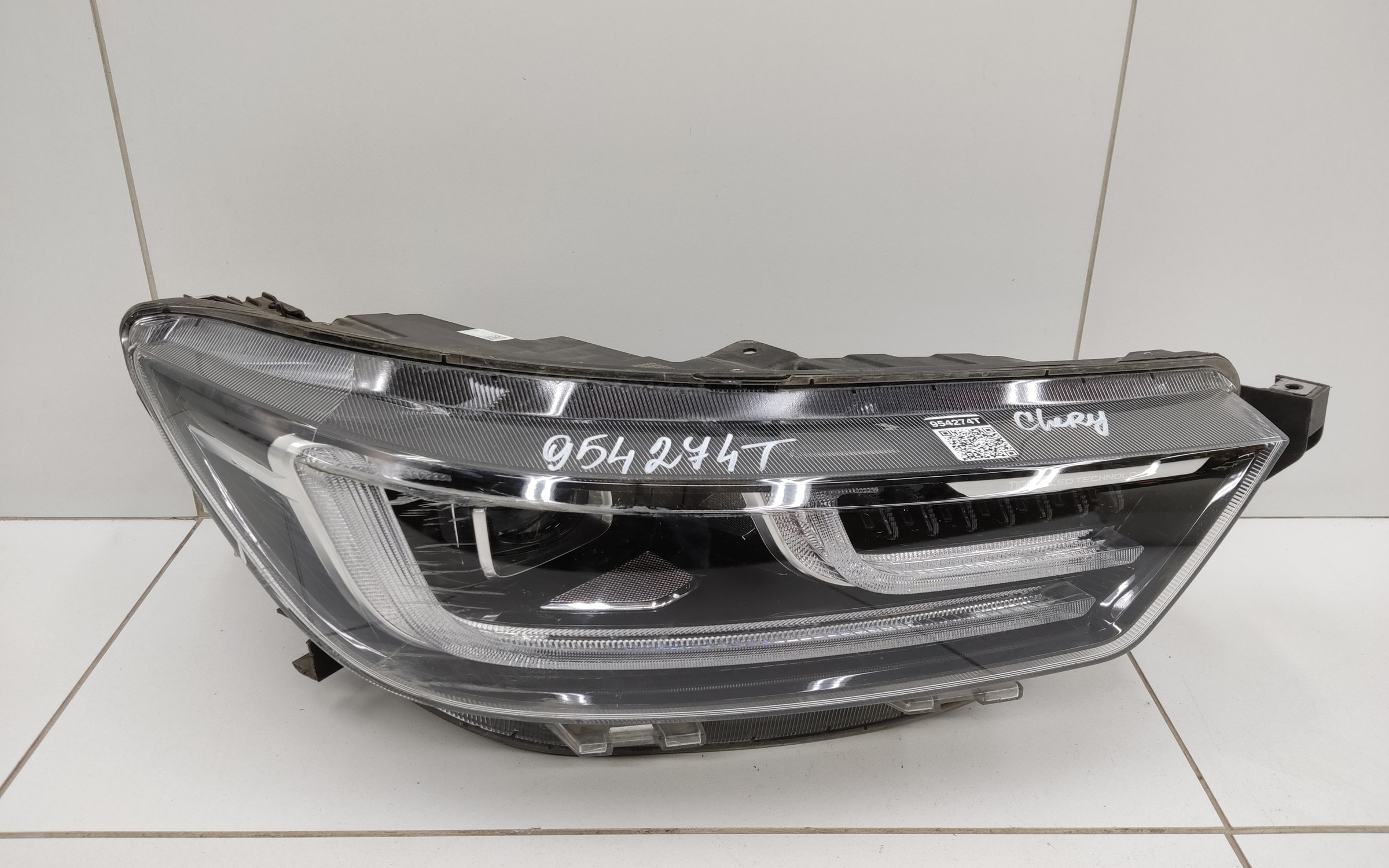 Фара передняя правая Chery Tiggo 8 Pro LED