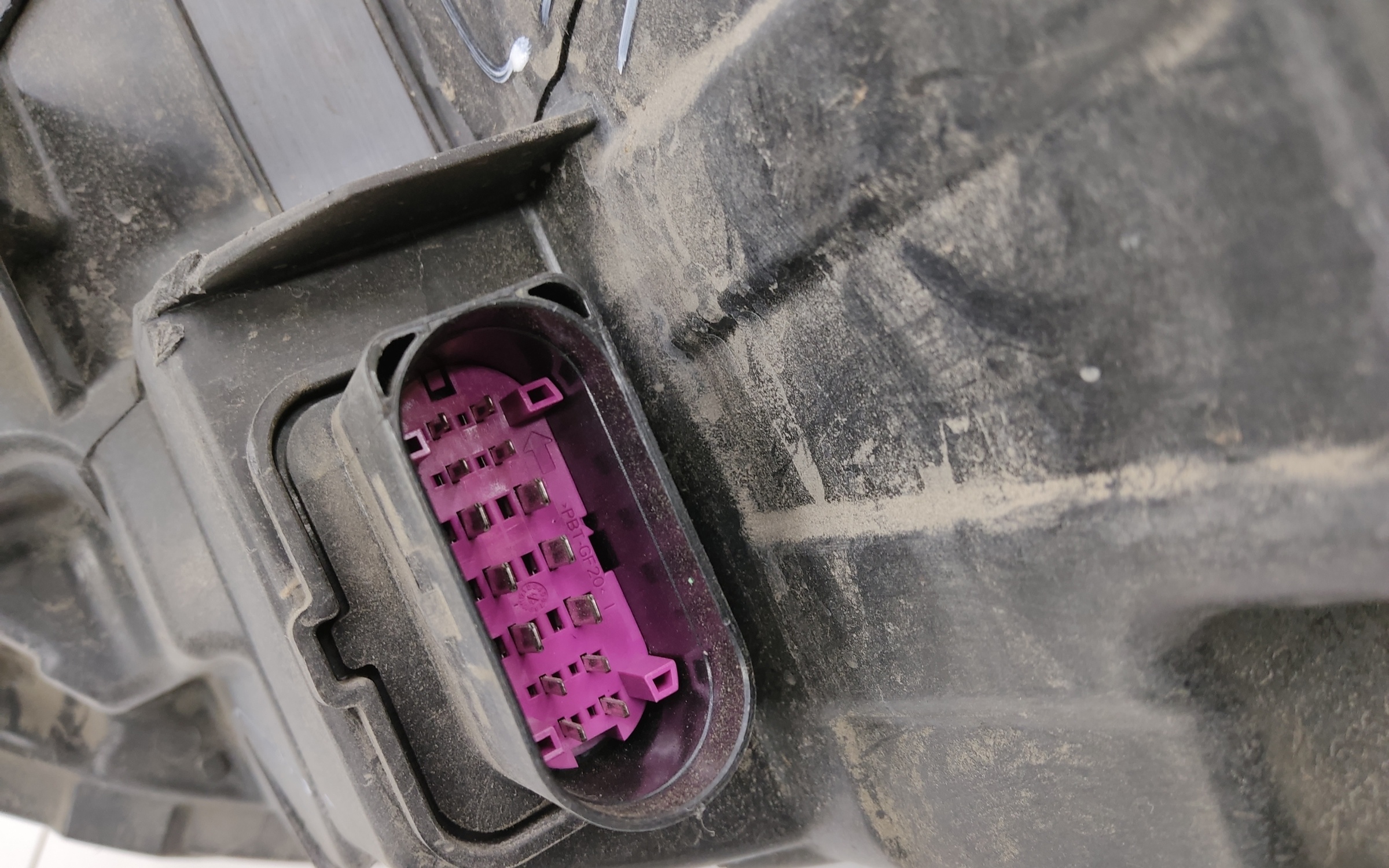 Фара передняя правая Chery Tiggo 8 Pro LED