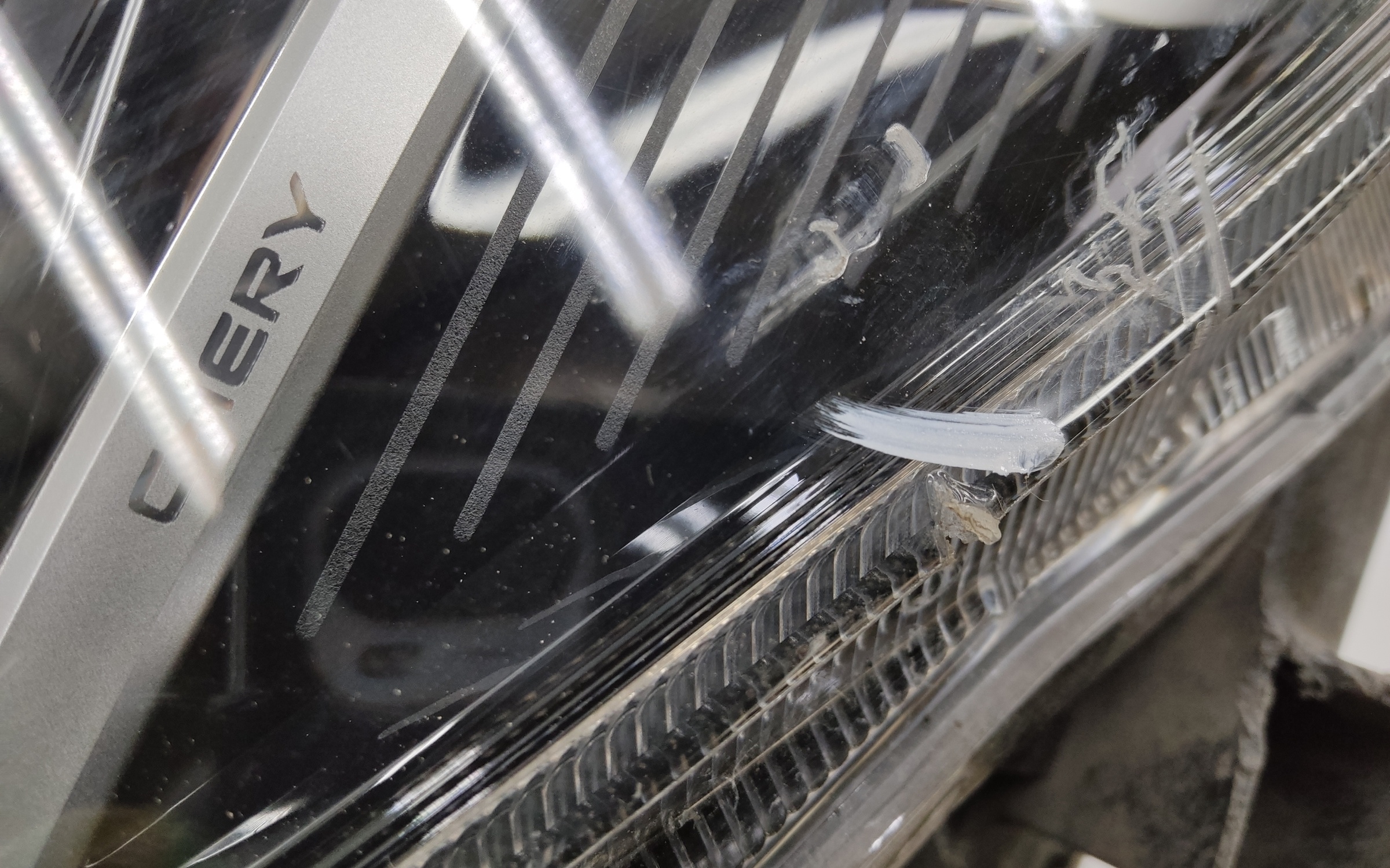 Фара передняя правая Chery Tiggo 8 Pro LED