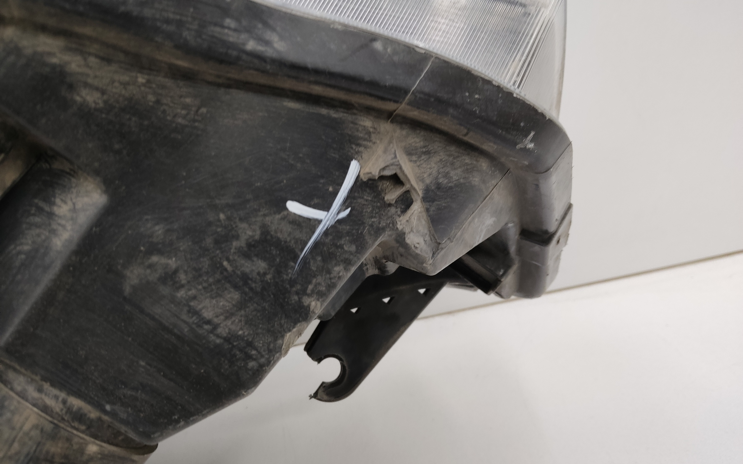 Фара передняя правая Chery Tiggo 4 Pro галоген линза