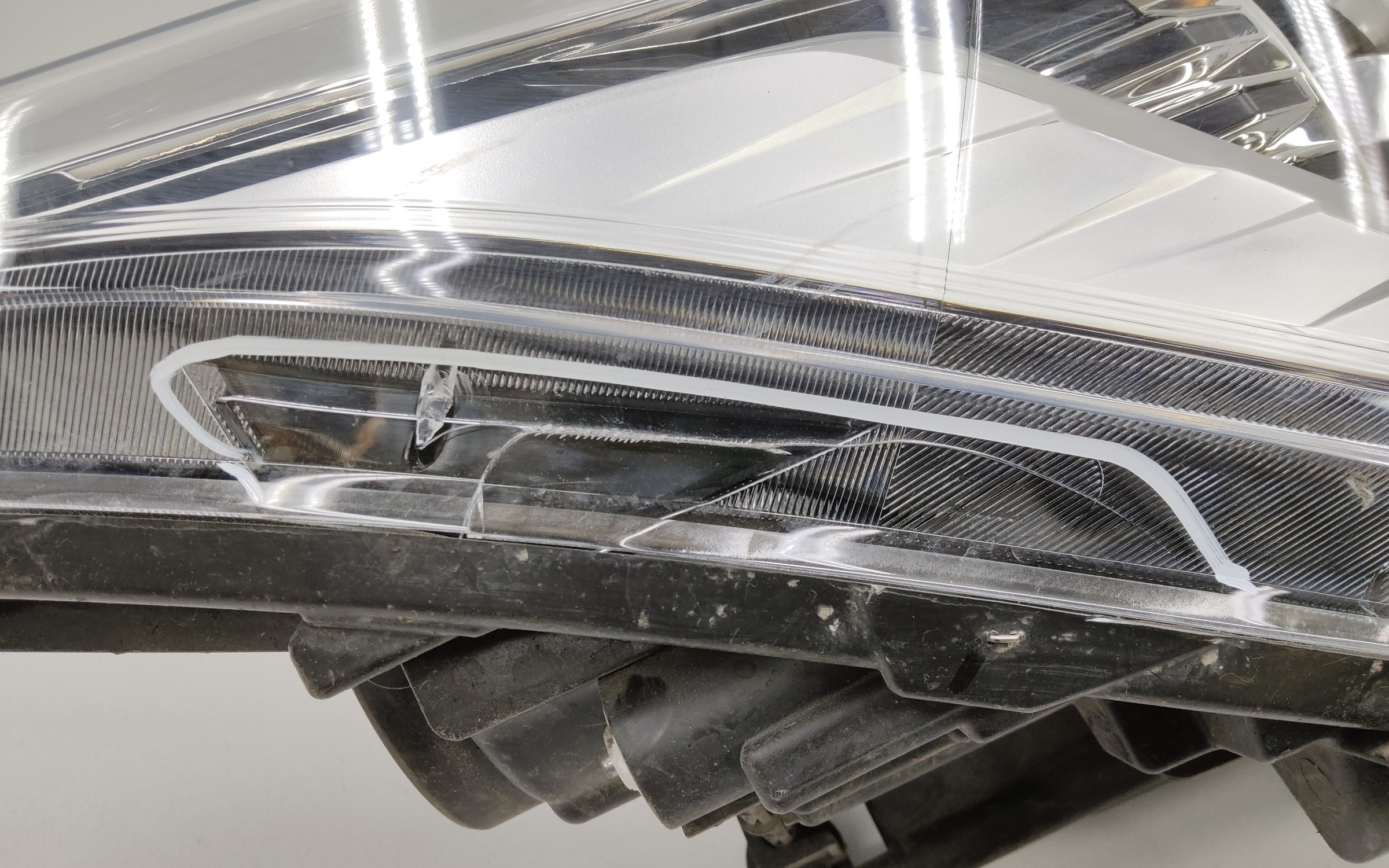 Фара передняя правая Chery Tiggo 4 Pro галоген линза