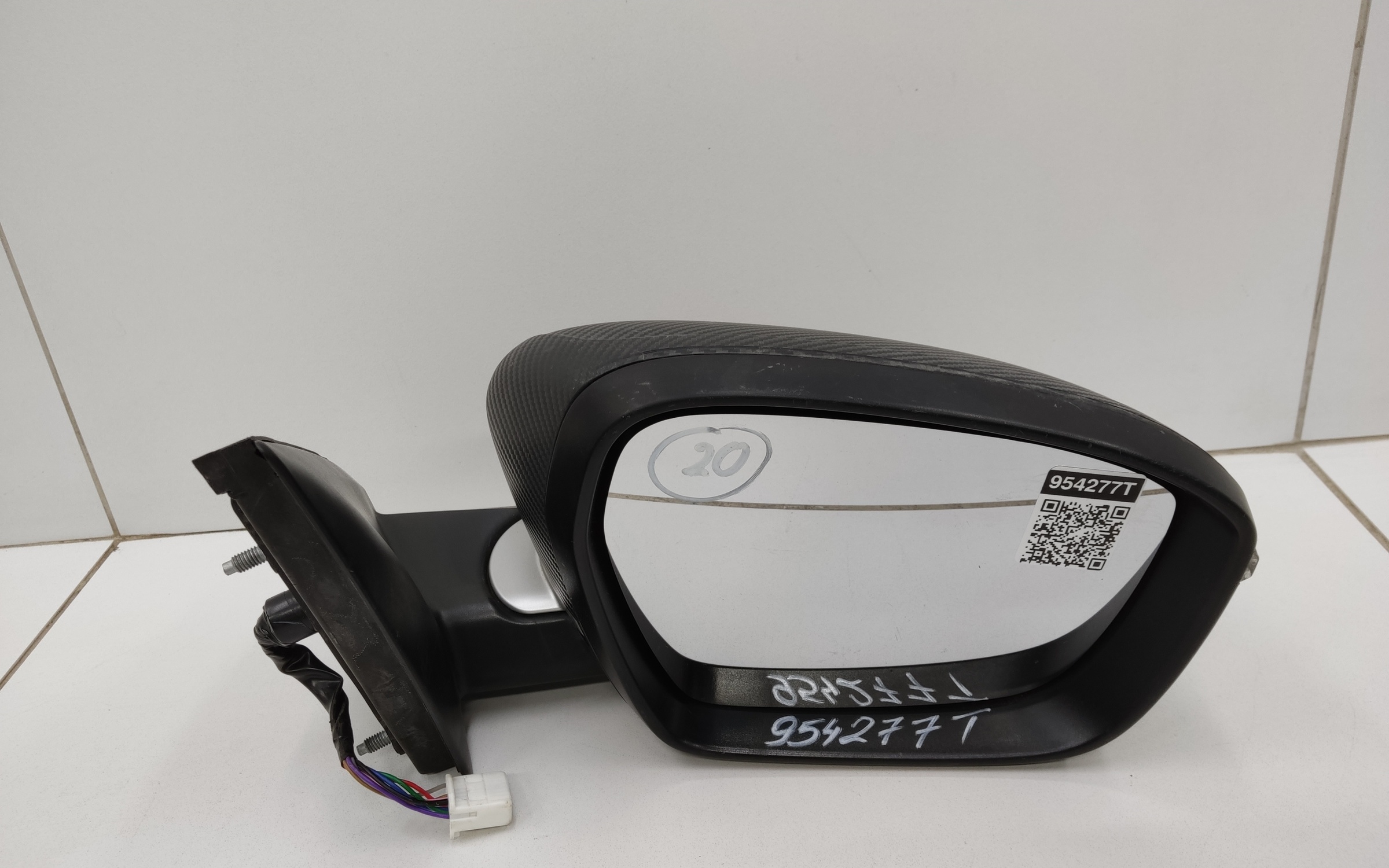 Зеркало правое Geely Coolray 8 контактов